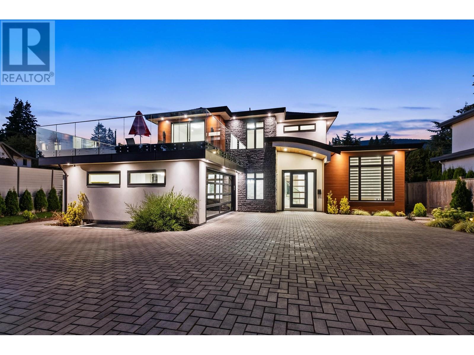Property at 3560 HIGHLAND BOULEVARD image 2
