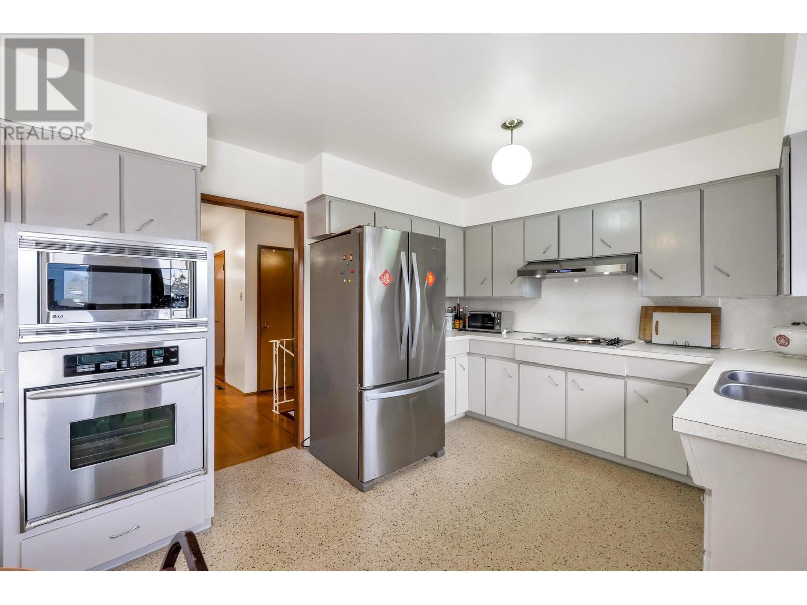 1831 Grover Avenue, Coquitlam, British Columbia  V3J 3G7 - Photo 15 - R2990030