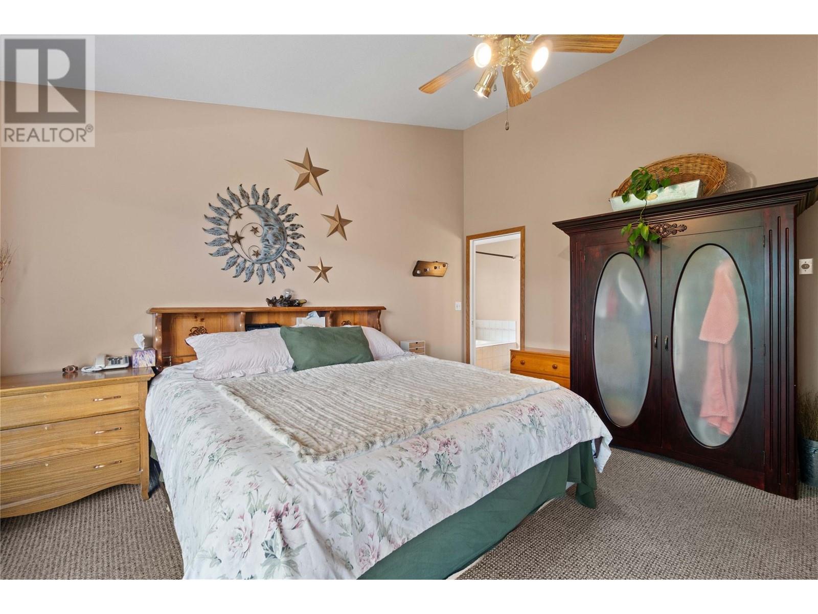 Property at 4711 16 Street NE image 2