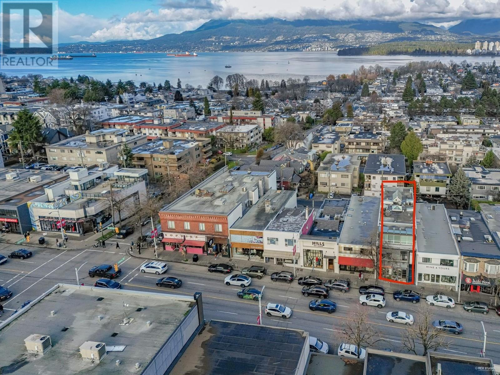 Listing Picture 5 of 26 : 101/201PH 2065 W 4TH AVENUE, Vancouver / 溫哥華 - 魯藝地產 Yvonne Lu Group - MLS Medallion Club Member