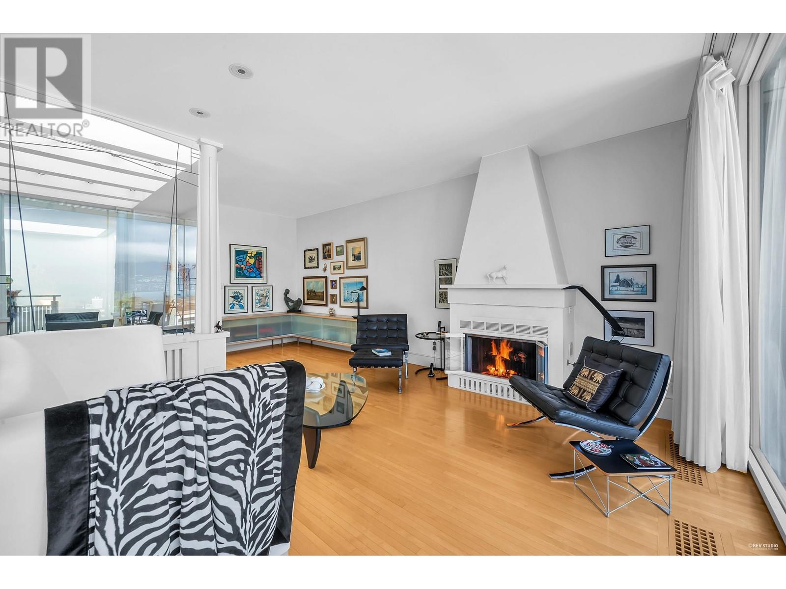 Listing Picture 12 of 26 : 101/201PH 2065 W 4TH AVENUE, Vancouver / 溫哥華 - 魯藝地產 Yvonne Lu Group - MLS Medallion Club Member