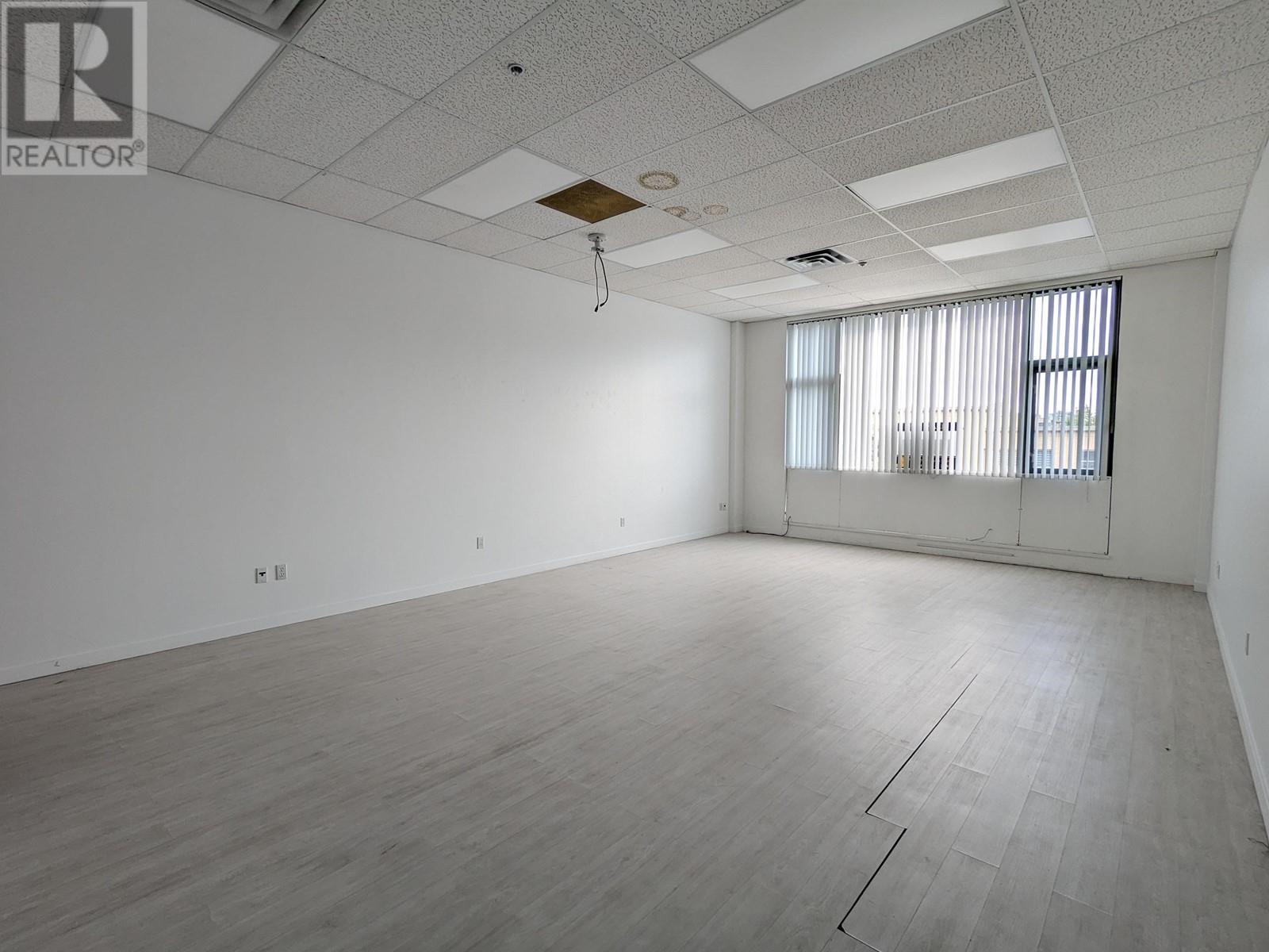 Property at 1228 3779 SEXSMITH ROAD image 3