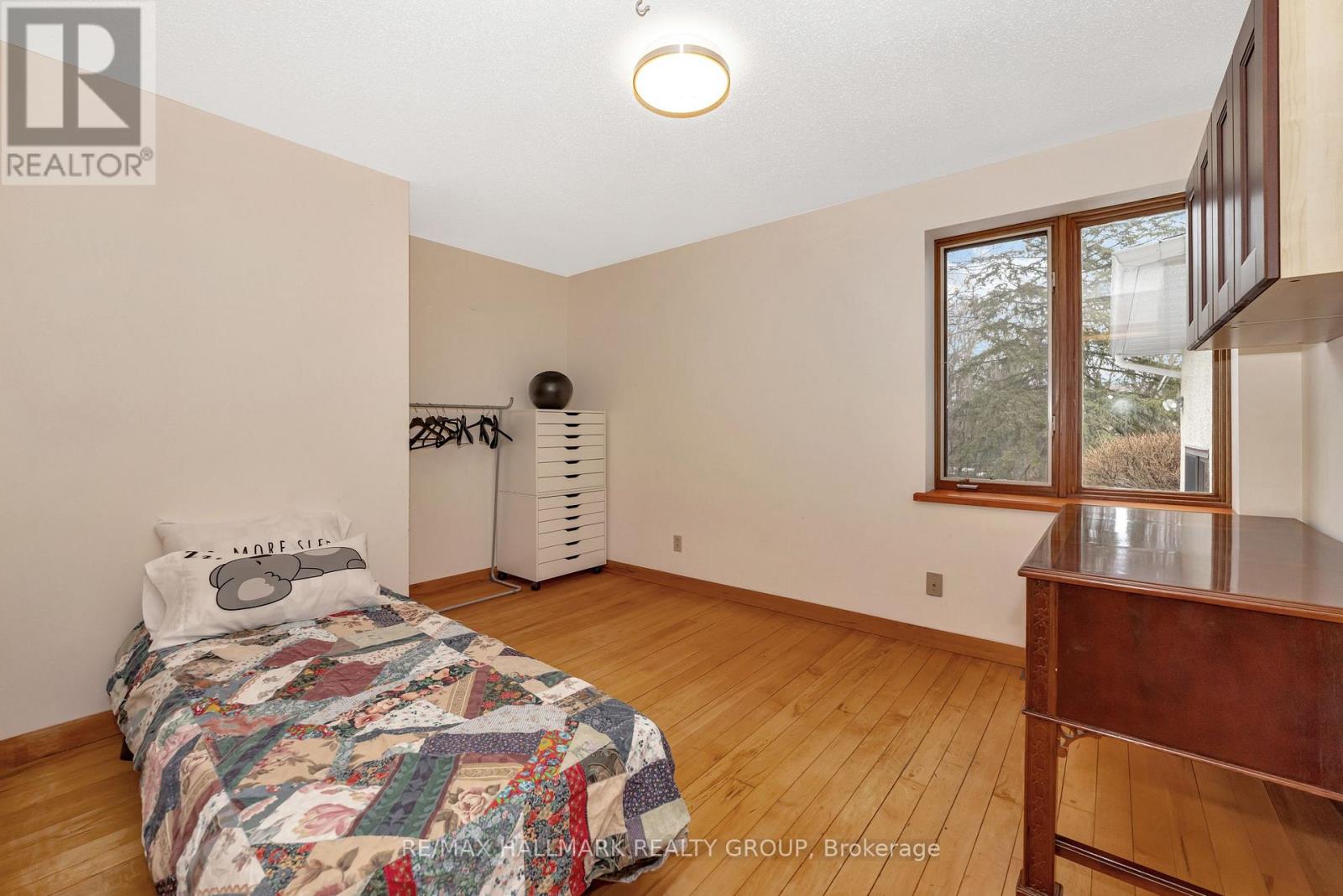42 Twilight (Davidson) Crescent, Ottawa, Ontario  K1J 6M3 - Photo 20 - X12082396