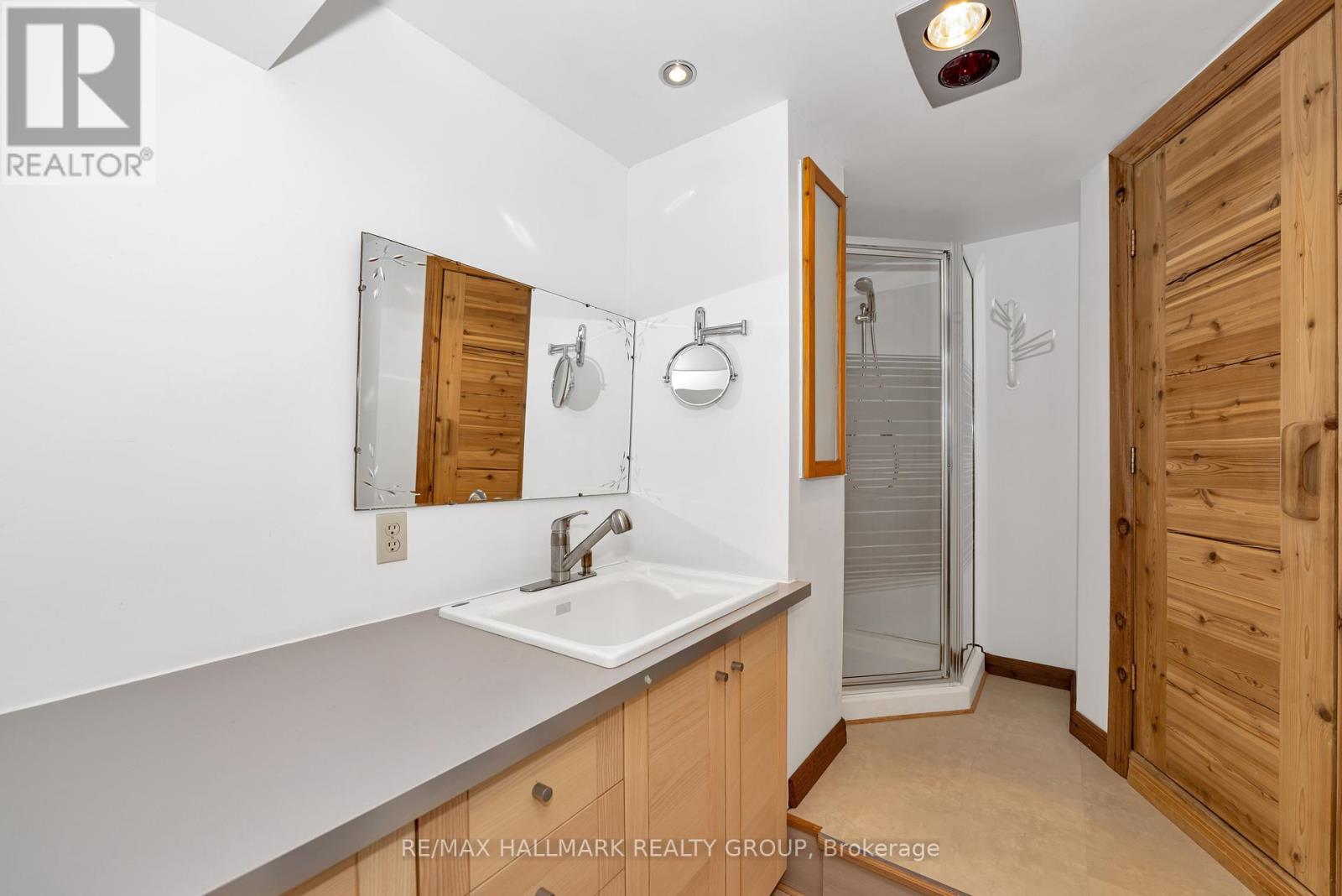42 Twilight (Davidson) Crescent, Ottawa, Ontario  K1J 6M3 - Photo 36 - X12082396