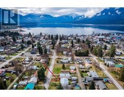 314 2nd Avenue Nw Nakusp, Nakusp, Ca