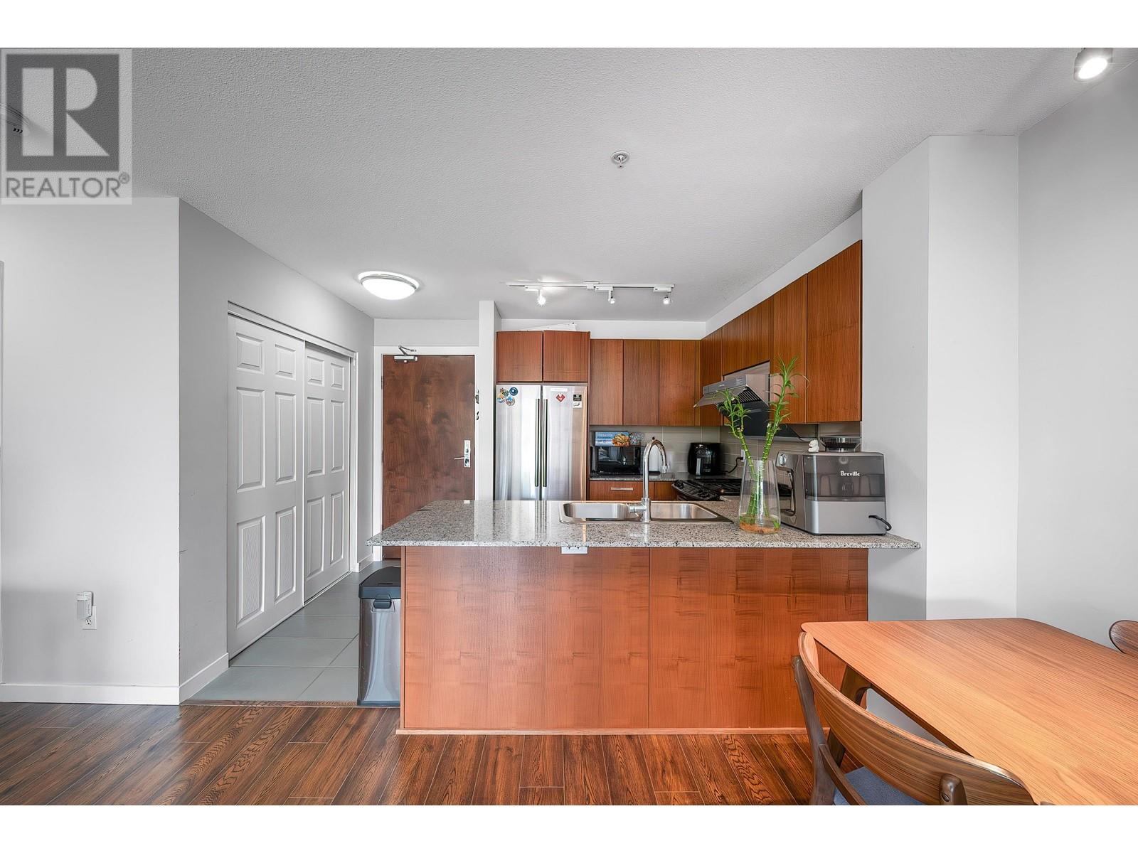 214 5885 Irmin Street, Burnaby, British Columbia  V5J 0C2 - Photo 6 - R2989446