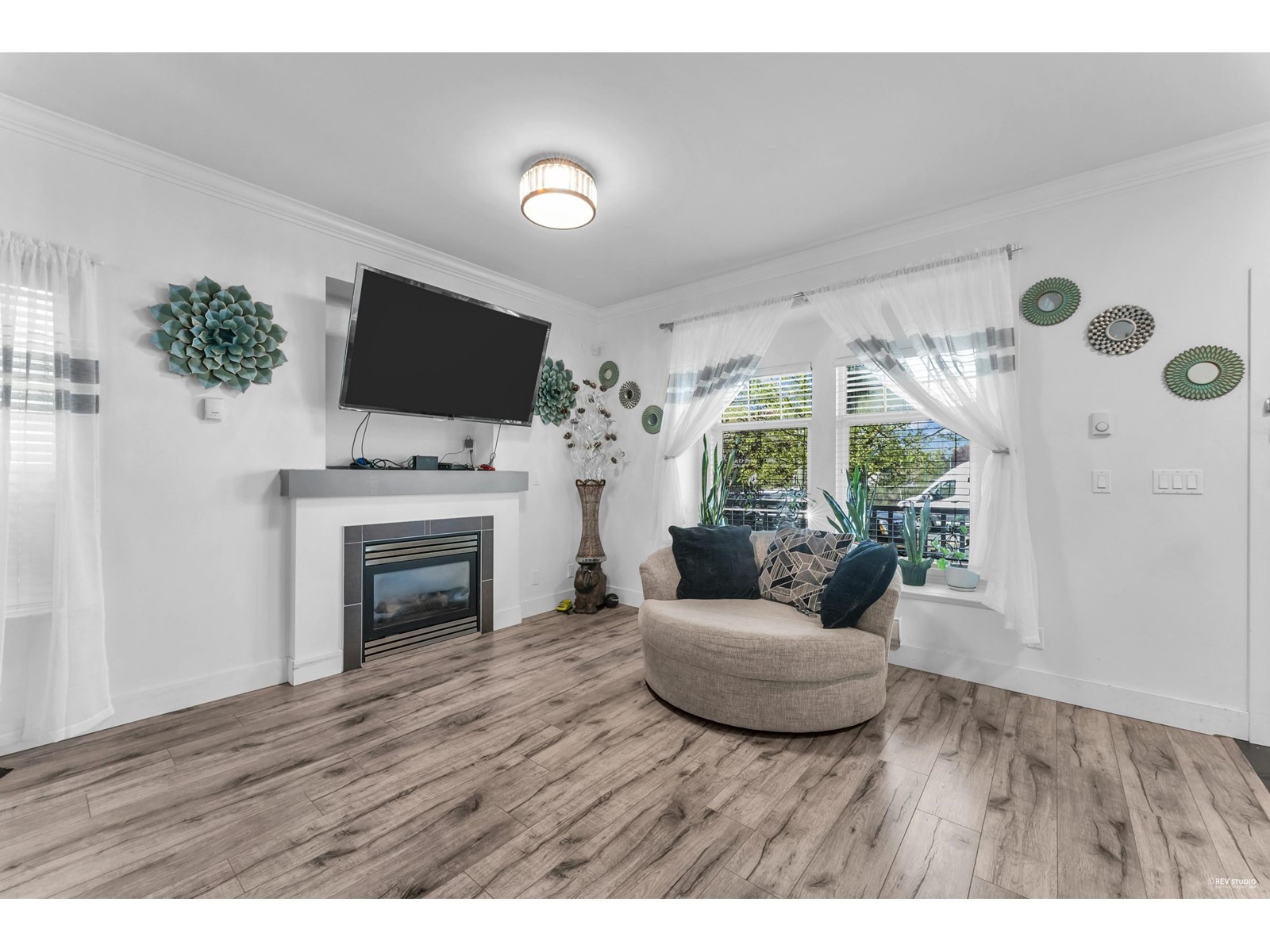 Property at 6686 192 STREET image 5