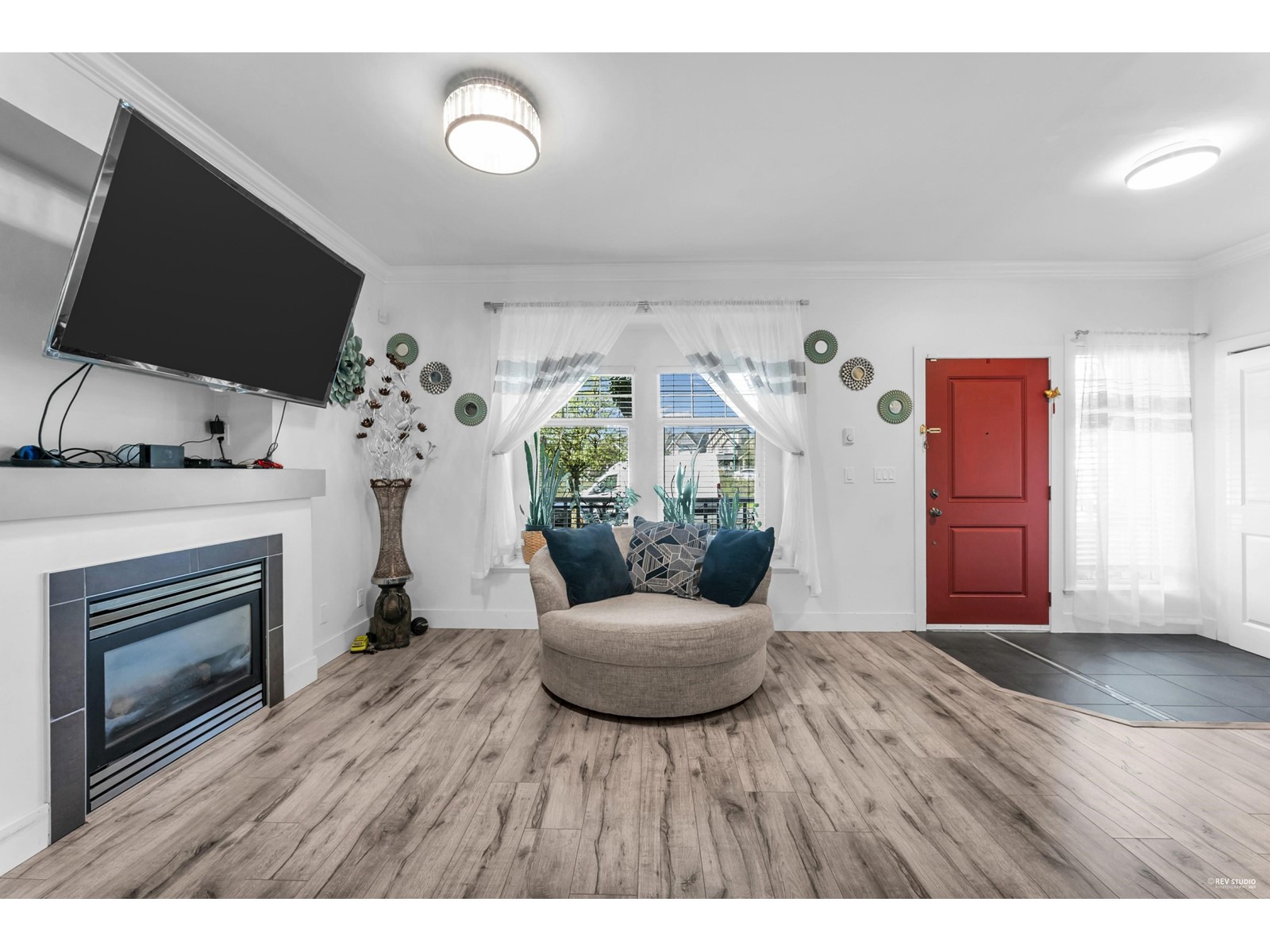Property at 6686 192 STREET image 4