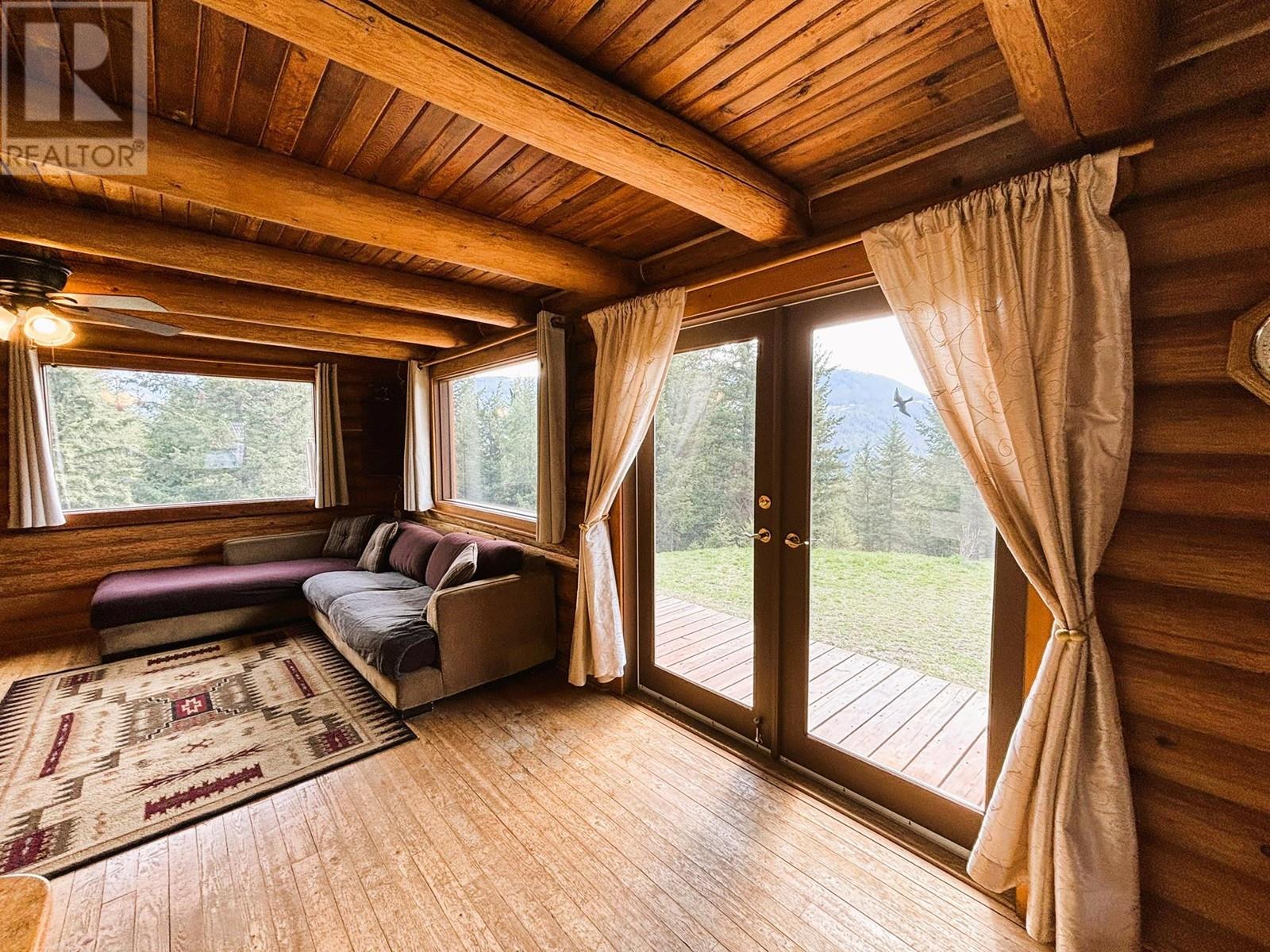1425 Bobbie Burns Road, Lumby, British Columbia  V0E 2C4 - Photo 34 - 10343445