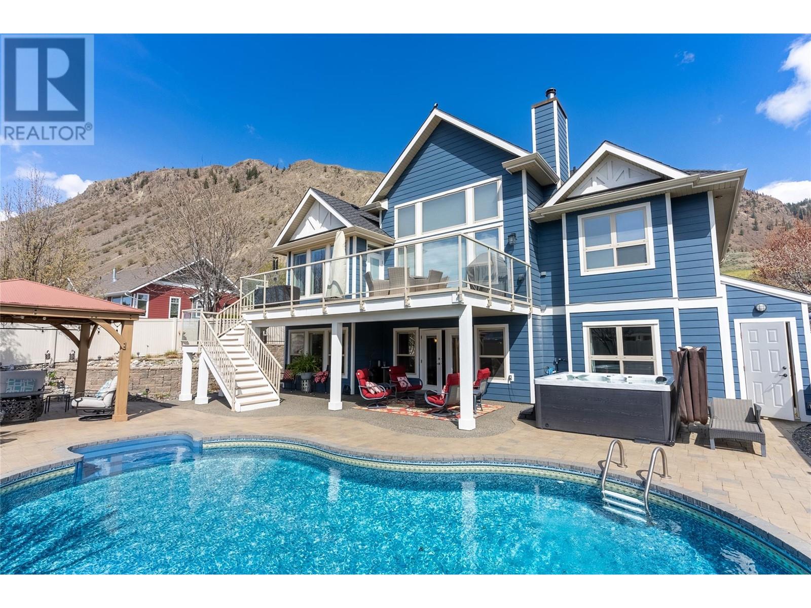 Property at 516 SUN RIVERS Drive W image 2