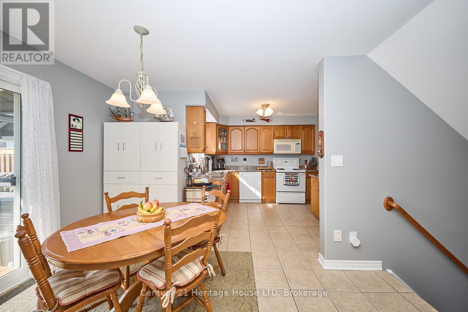 837 Concession Road, Fort Erie (Lakeshore), Ontario  L2A 6E9 - Photo 12 - X12016378