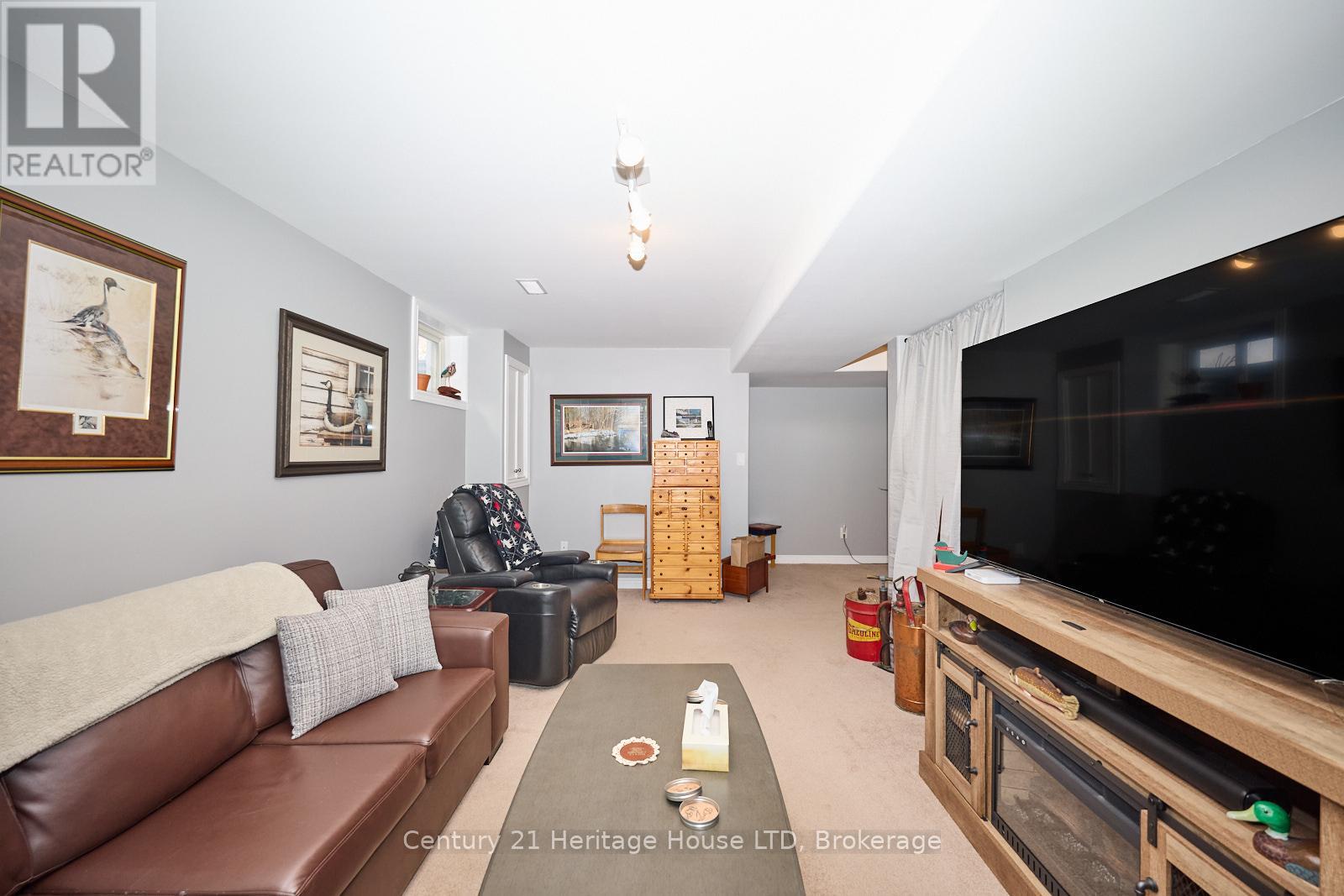 837 Concession Road, Fort Erie (Lakeshore), Ontario  L2A 6E9 - Photo 24 - X12016378