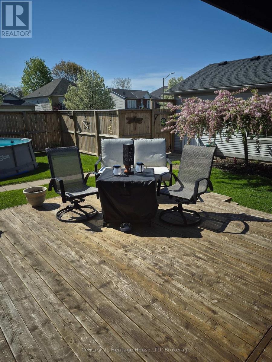837 Concession Road, Fort Erie (Lakeshore), Ontario  L2A 6E9 - Photo 29 - X12016378