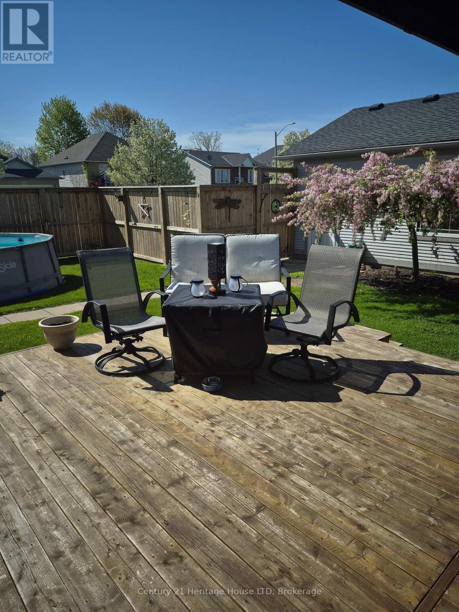 837 Concession Road, Fort Erie (Lakeshore), Ontario  L2A 6E9 - Photo 36 - X12016378