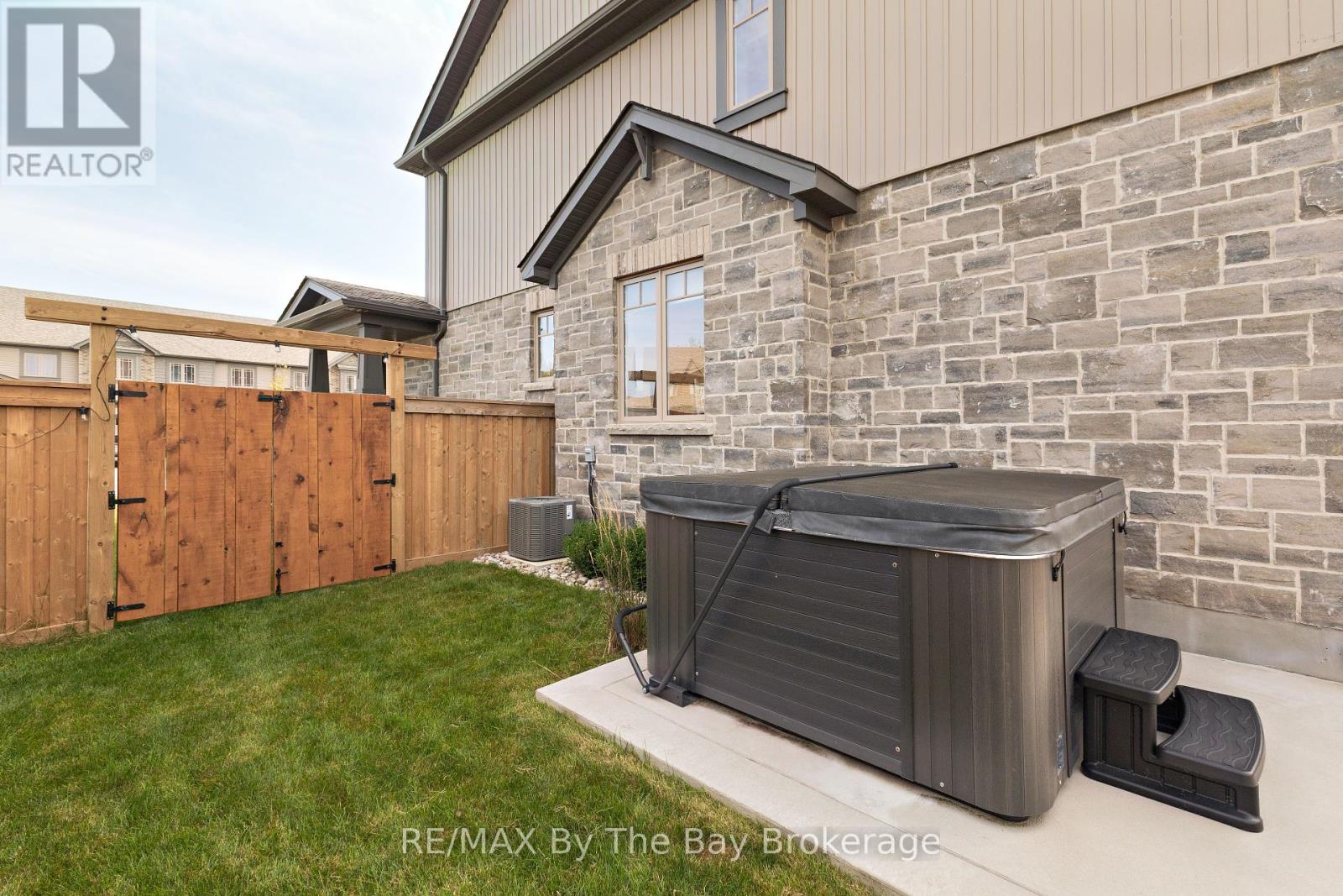 15 Foley Crescent, Collingwood, Ontario  L9Y 3B7 - Photo 24 - S12082401