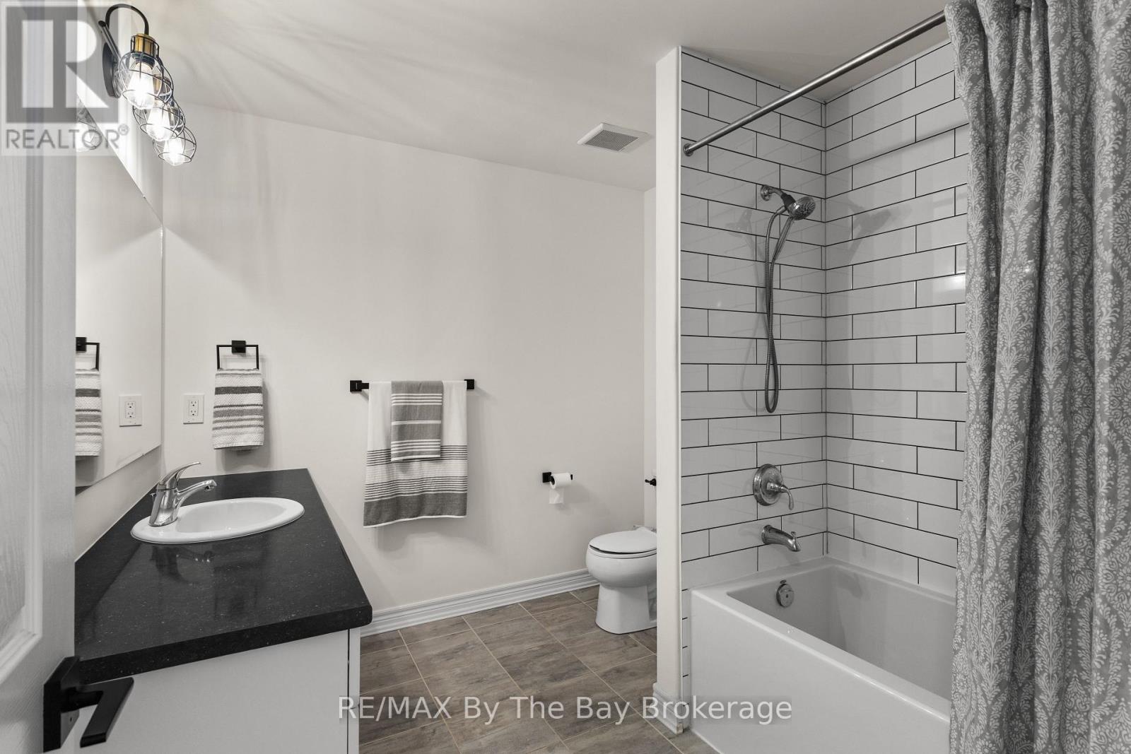 15 Foley Crescent, Collingwood, Ontario  L9Y 3B7 - Photo 32 - S12082401
