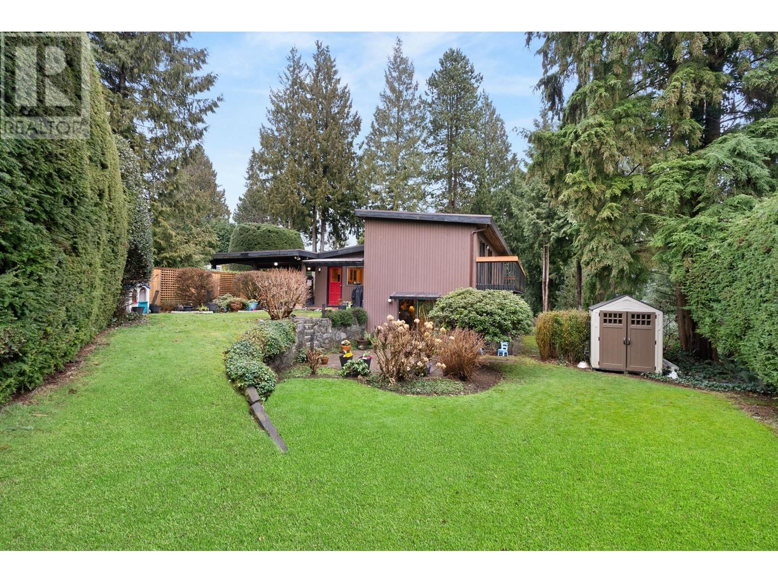 Property at 300 LOACH PLACE image 1
