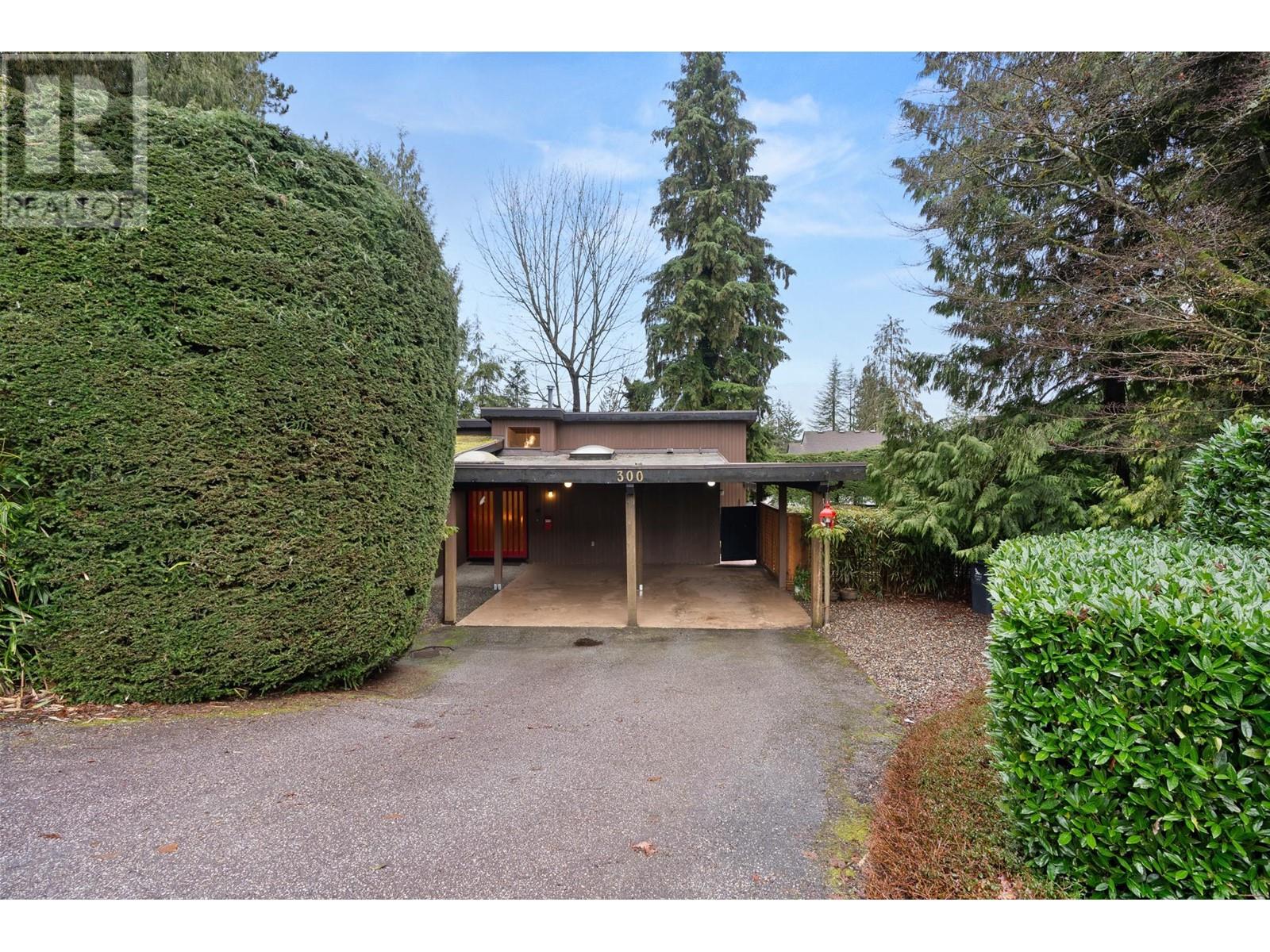 Property at 300 LOACH PLACE image 2