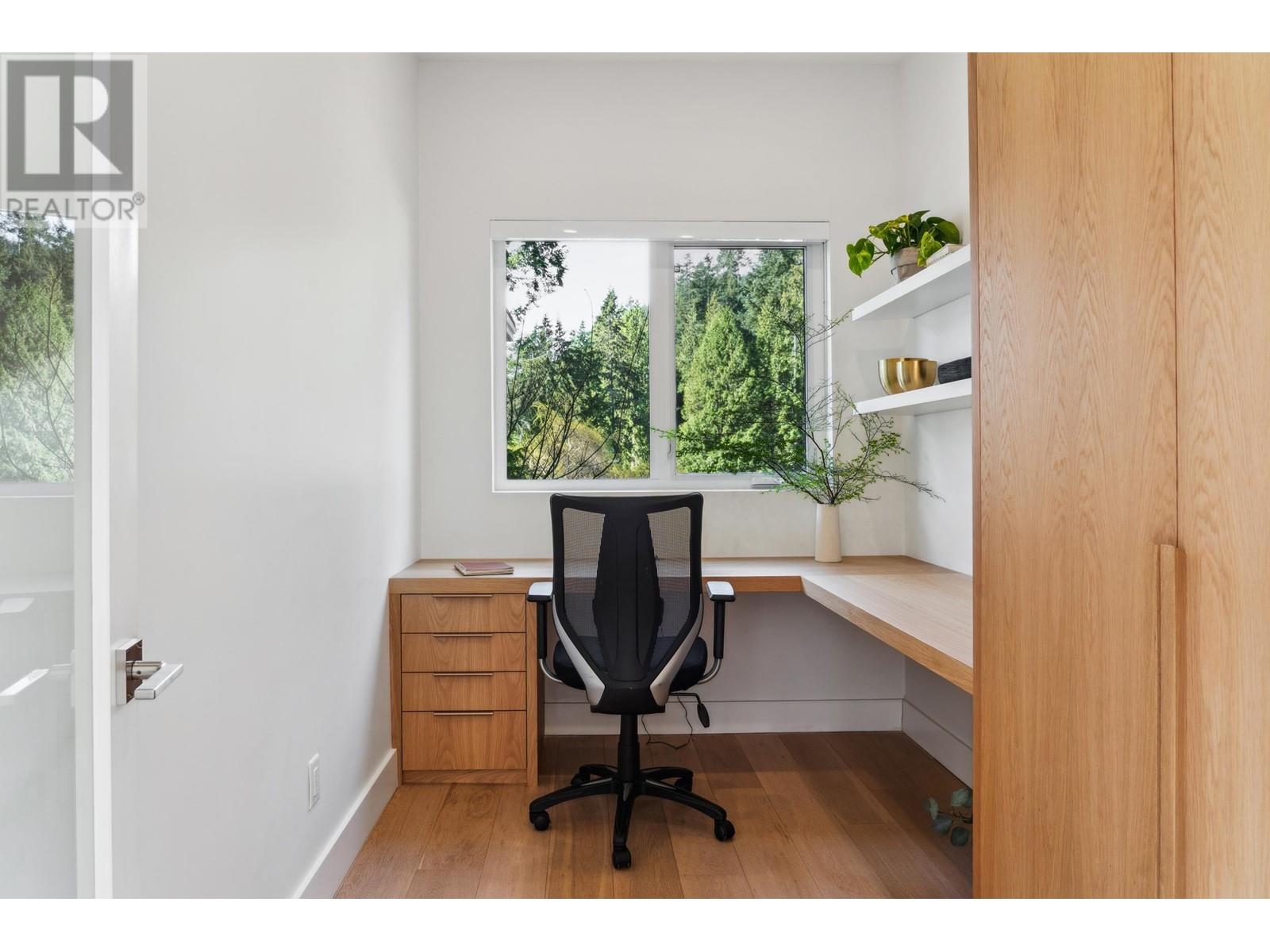 5577 Indian River Drive, North Vancouver, British Columbia  V7G 2T7 - Photo 29 - R2990100