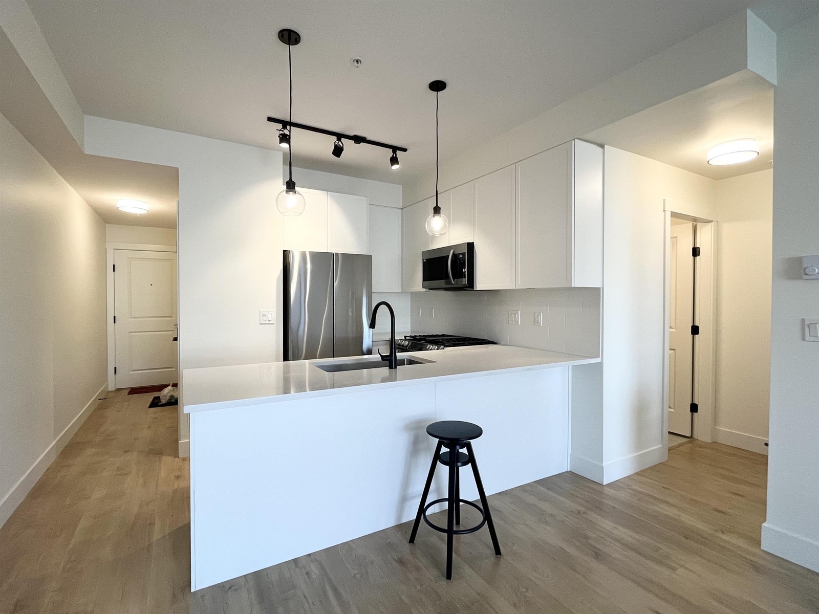 223 19935 75a Avenue, Langley, British Columbia  V2Y 4L6 - Photo 8 - R2990254