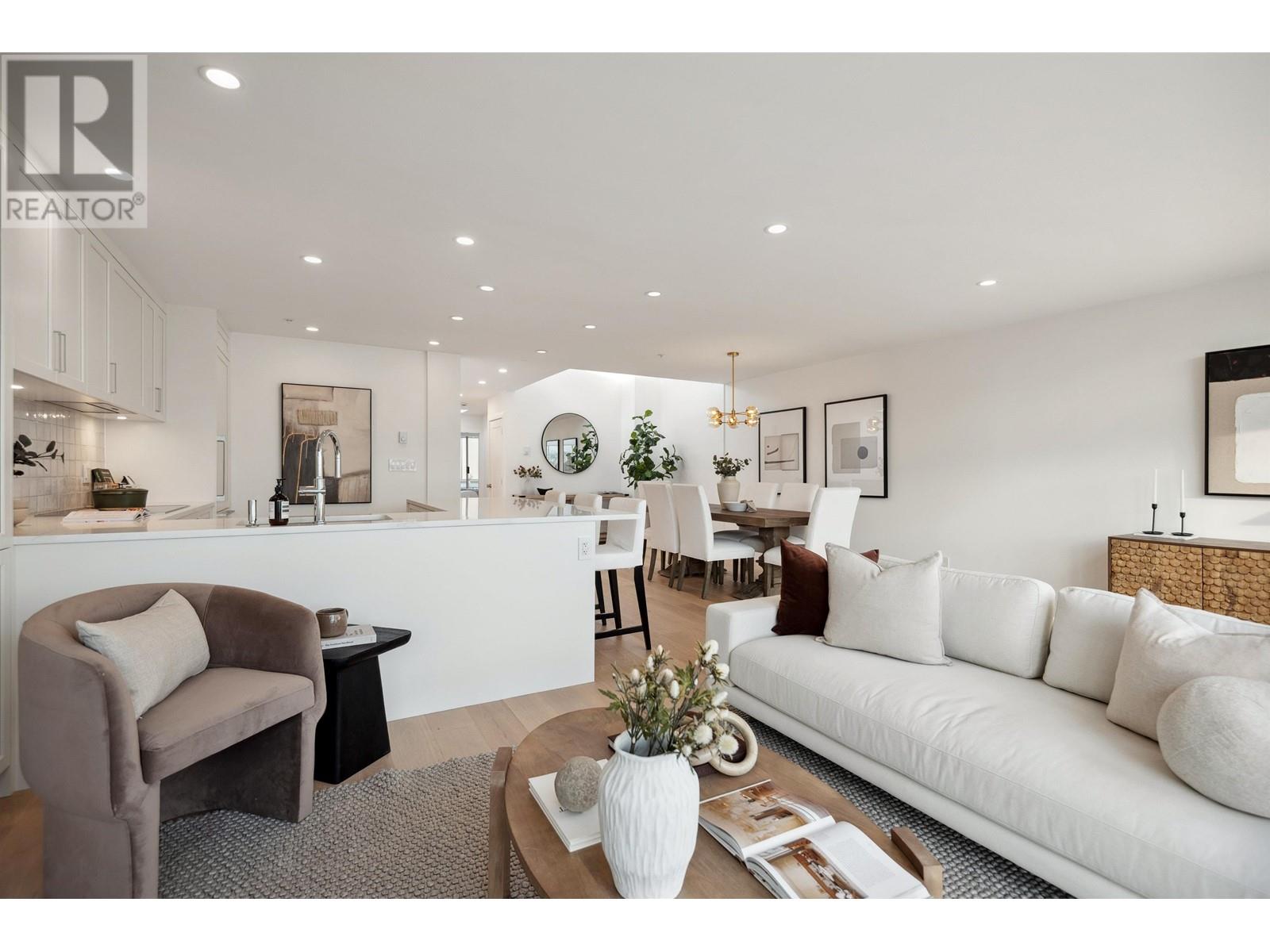 207 2433 Bellevue Avenue, West Vancouver, British Columbia  V7V 1E1 - Photo 6 - R2989815