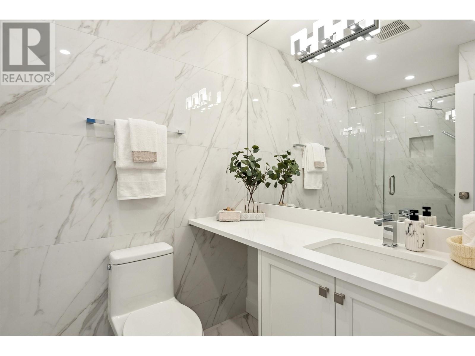 207 2433 Bellevue Avenue, West Vancouver, British Columbia  V7V 1E1 - Photo 22 - R2989815