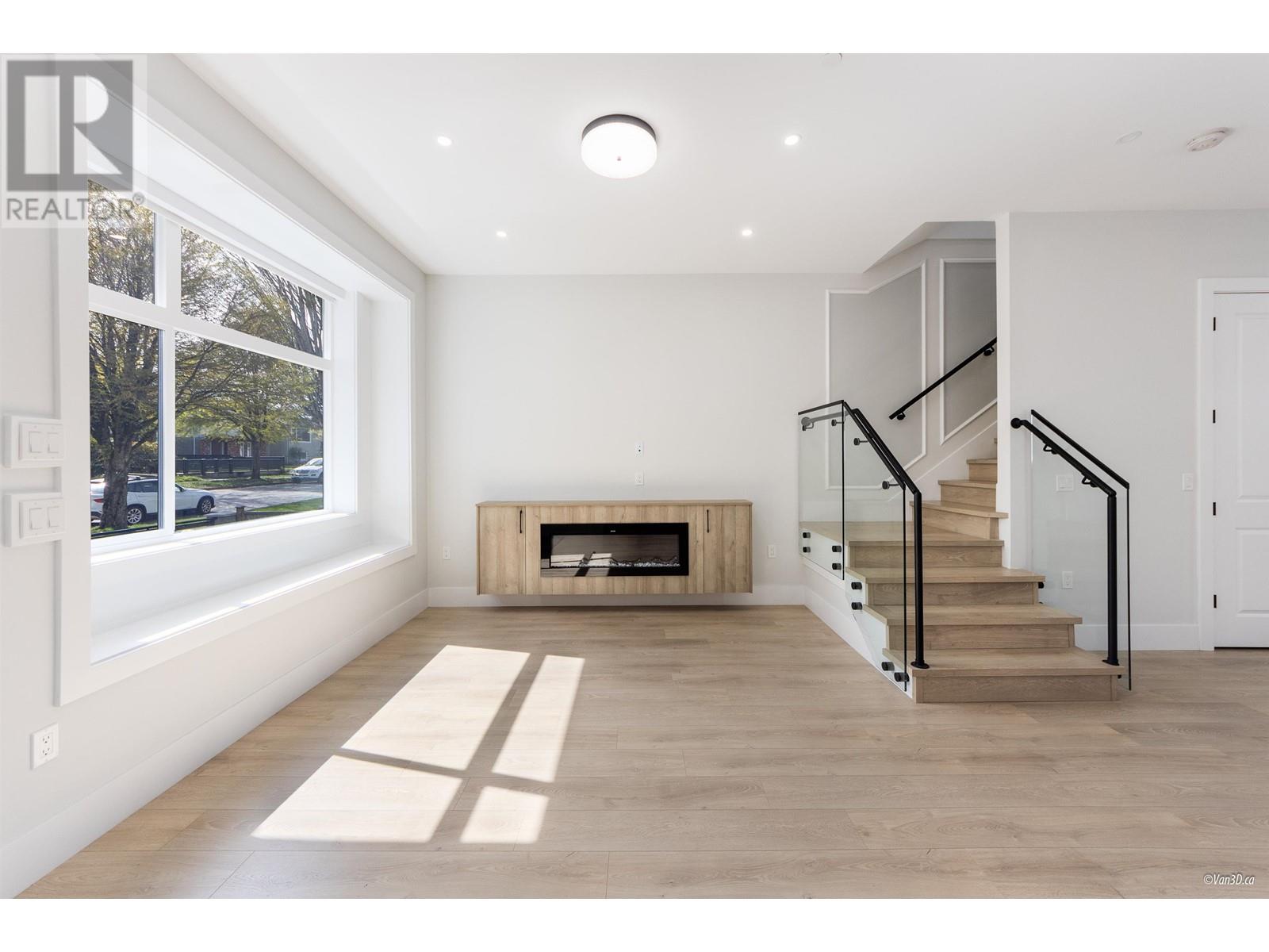 Property at 2859 E 16TH AVENUE image 3