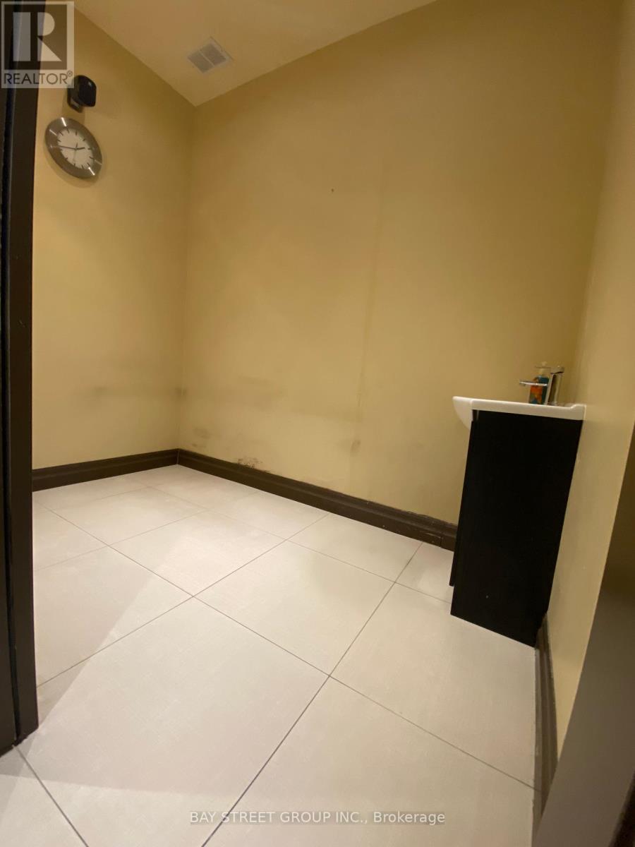 B9 - 4779 Steeles Avenue E, Toronto, Ontario  M1V 4S5 - Photo 8 - E12082406