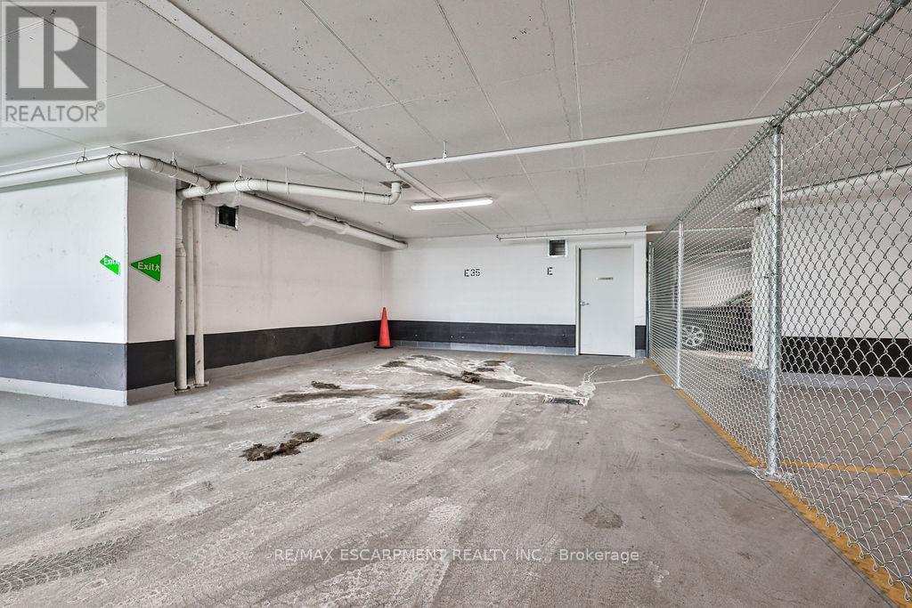 3810 - 1926 Lake Shore Boulevard W, Toronto, Ontario  M6S 1A1 - Photo 42 - W12082418