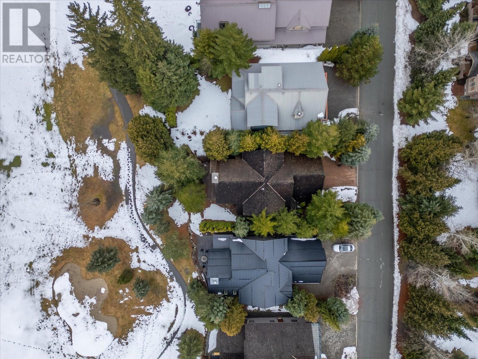 8115 Muirfield Crescent, Whistler, British Columbia  V8E 1J7 - Photo 33 - R2983722