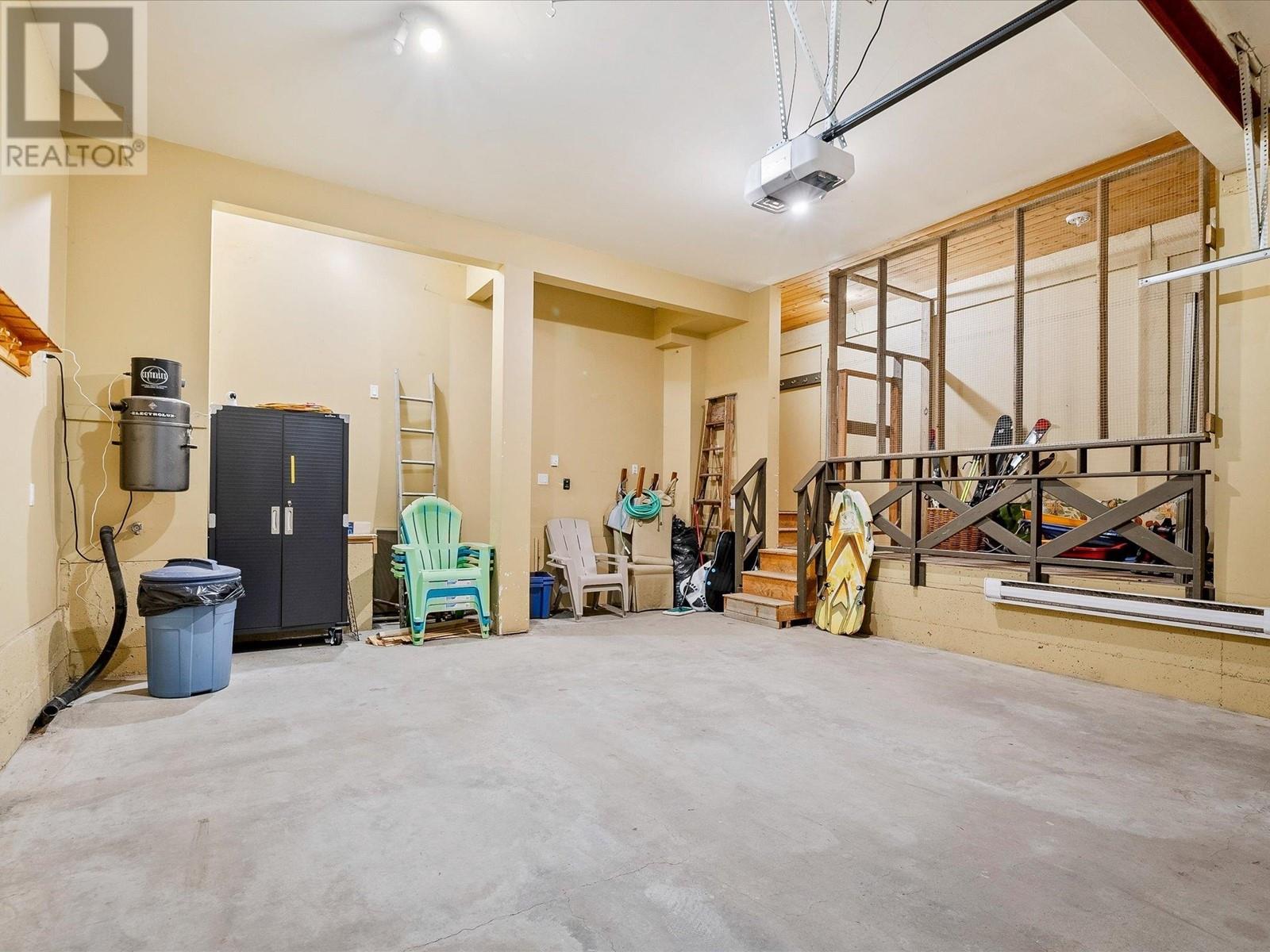 8115 Muirfield Crescent, Whistler, British Columbia  V8E 1J7 - Photo 29 - R2983722