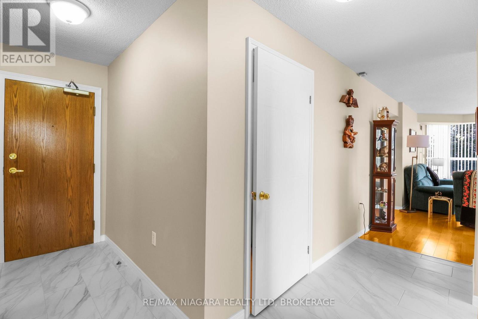 Property at 303 - 5100 DORCHESTER ROAD image 5