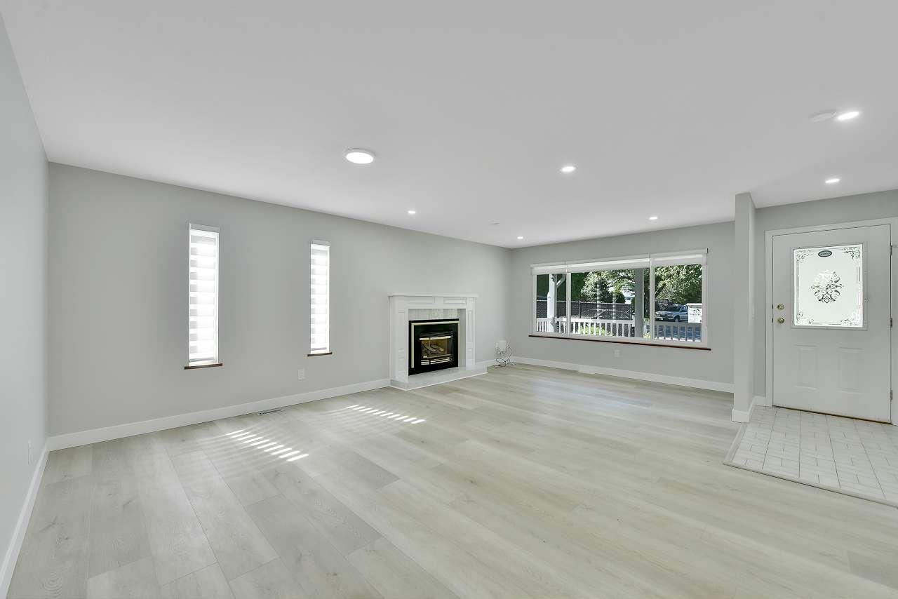 Property at 5930 169A STREET image 2