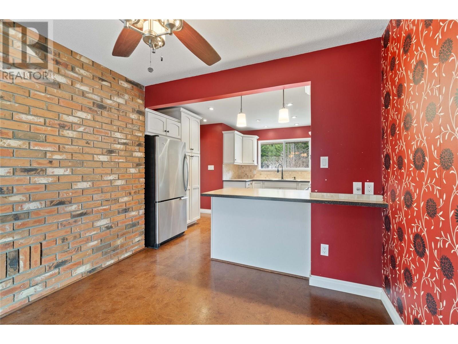 5091 Lakeshore Road Ne, Salmon Arm, British Columbia  V1E 3P4 - Photo 24 - 10341262