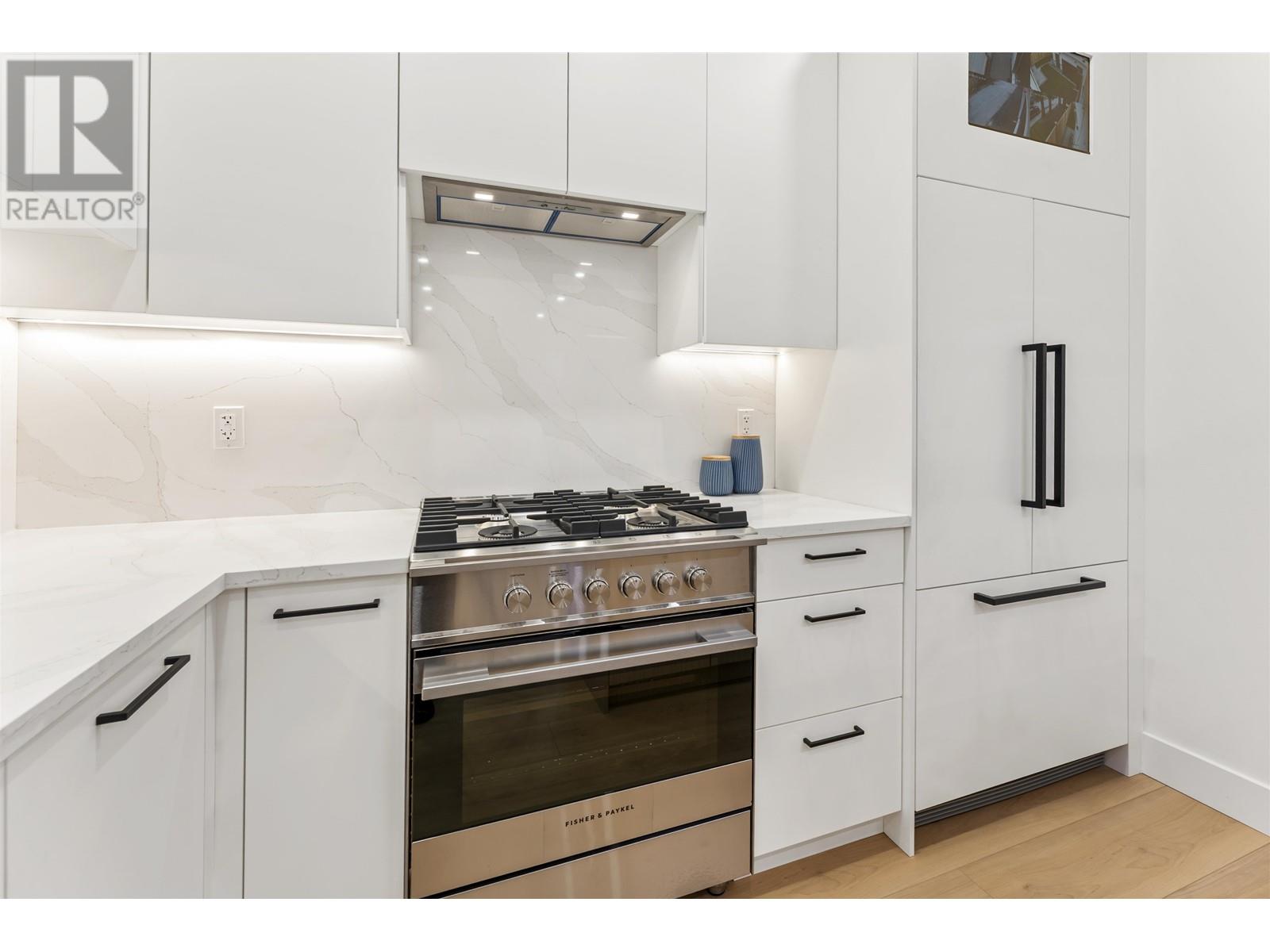 1233 E 37th Avenue, Vancouver, British Columbia  V5W 3N9 - Photo 6 - R2990125