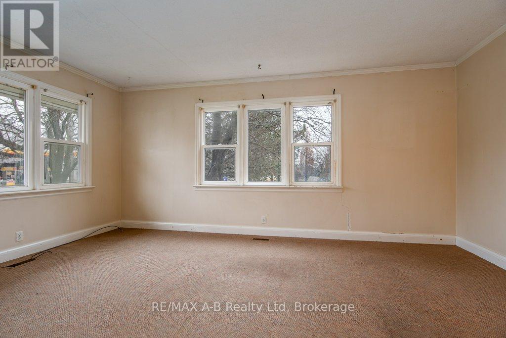 174 Woodstock Street S, East Zorra-Tavistock, Ontario  N0B 2R0 - Photo 17 - X12082489