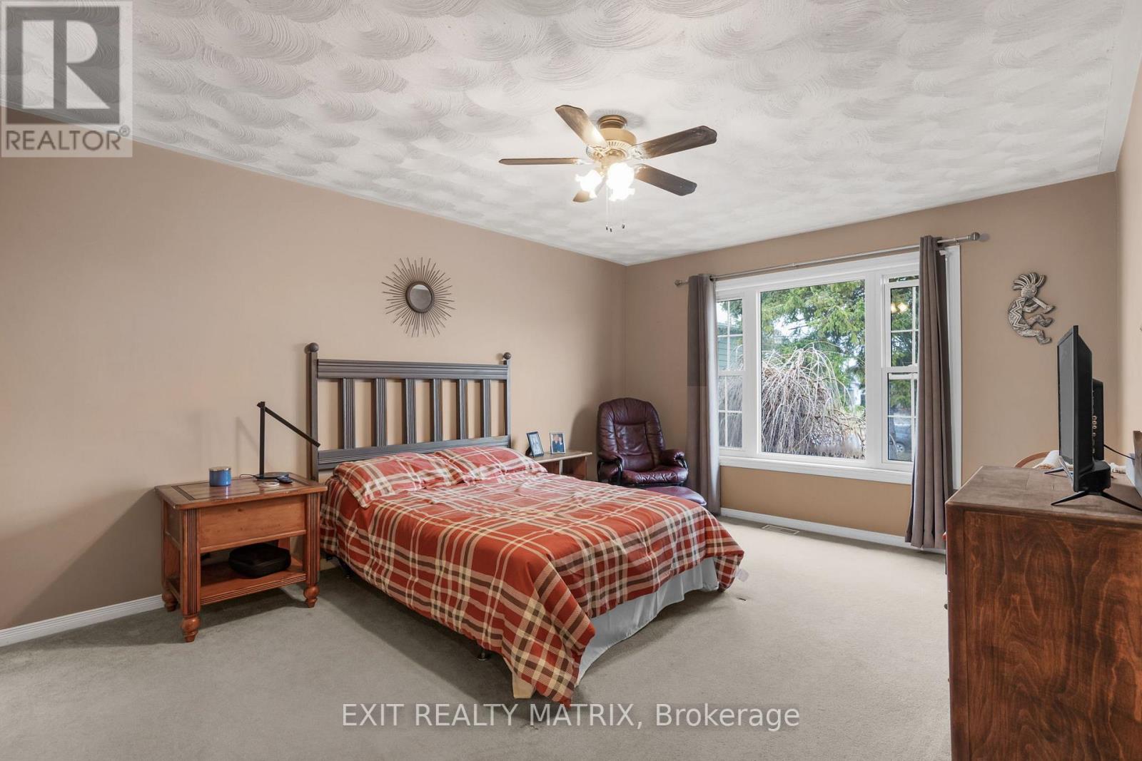 95 St James Street, North Glengarry, Ontario  K0C 1A0 - Photo 14 - X12082494