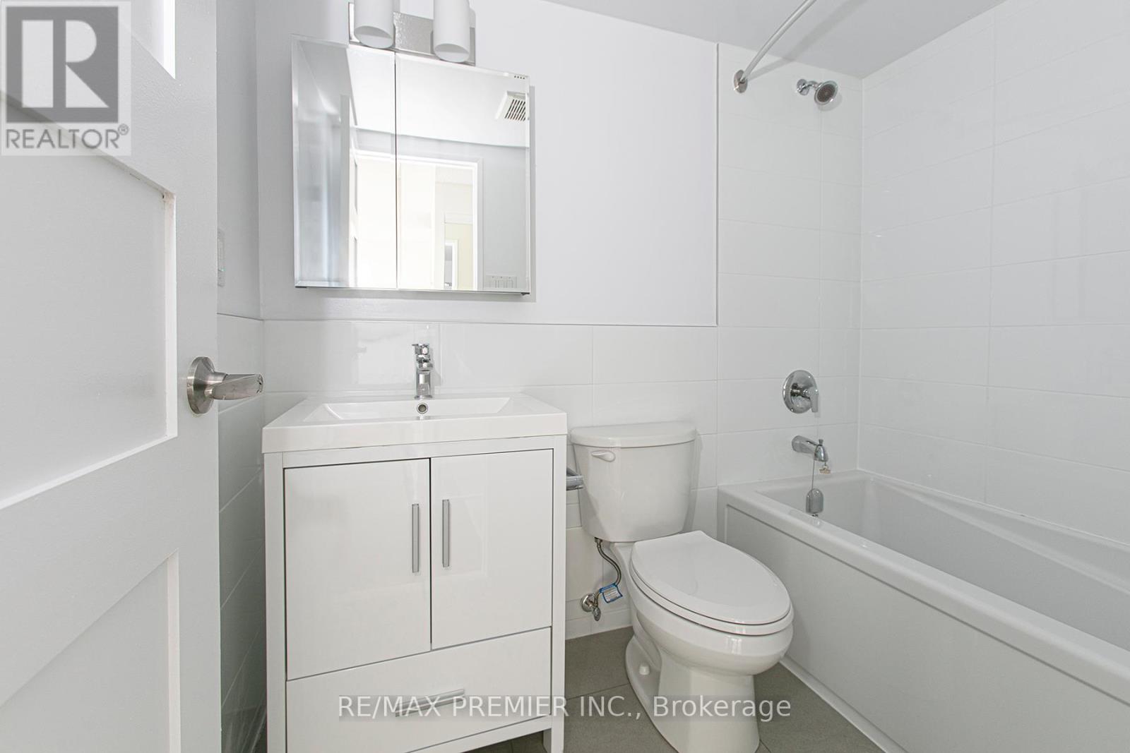 1806 - 33 Isabella Street, Toronto, Ontario  M4Y 2P7 - Photo 10 - C12082498
