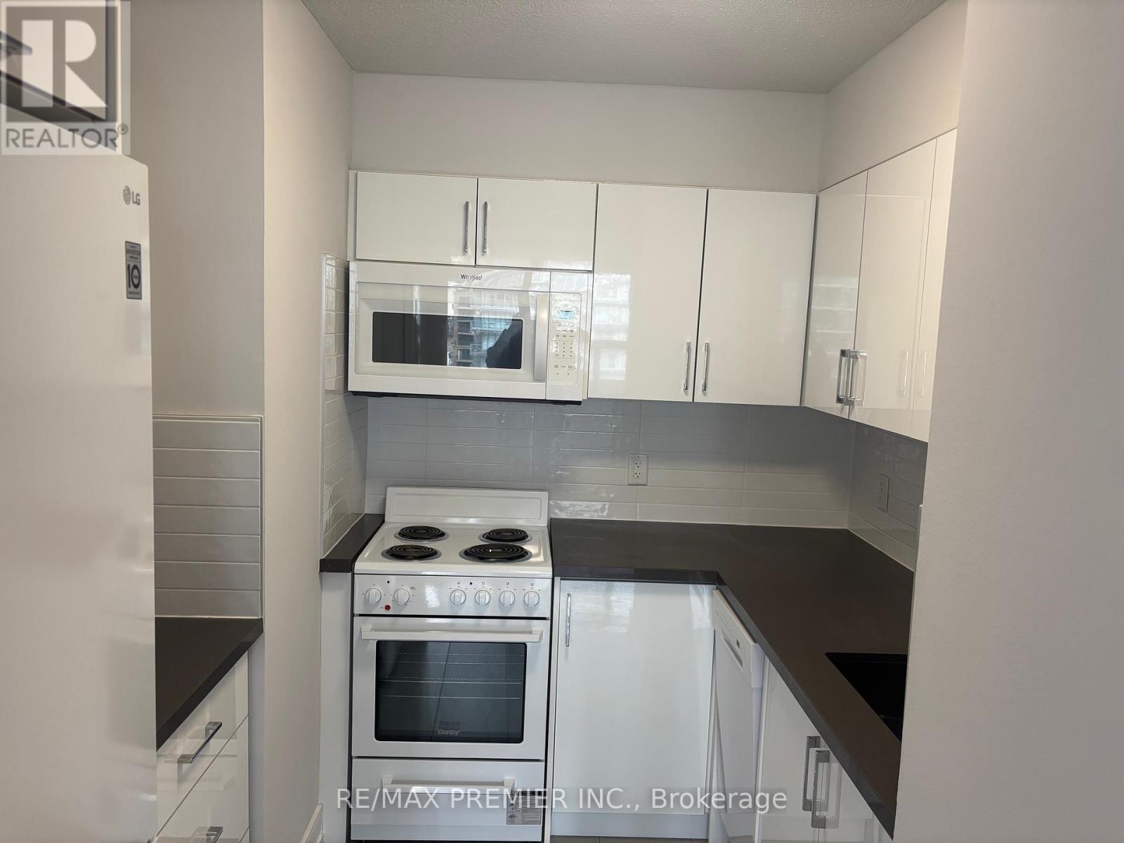 1806 - 33 Isabella Street, Toronto, Ontario  M4Y 2P7 - Photo 8 - C12082498