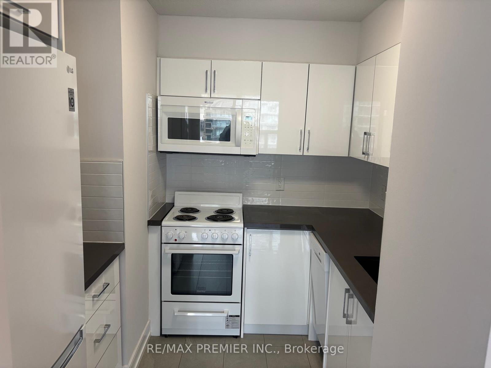 1806 - 33 Isabella Street, Toronto, Ontario  M4Y 2P7 - Photo 9 - C12082498