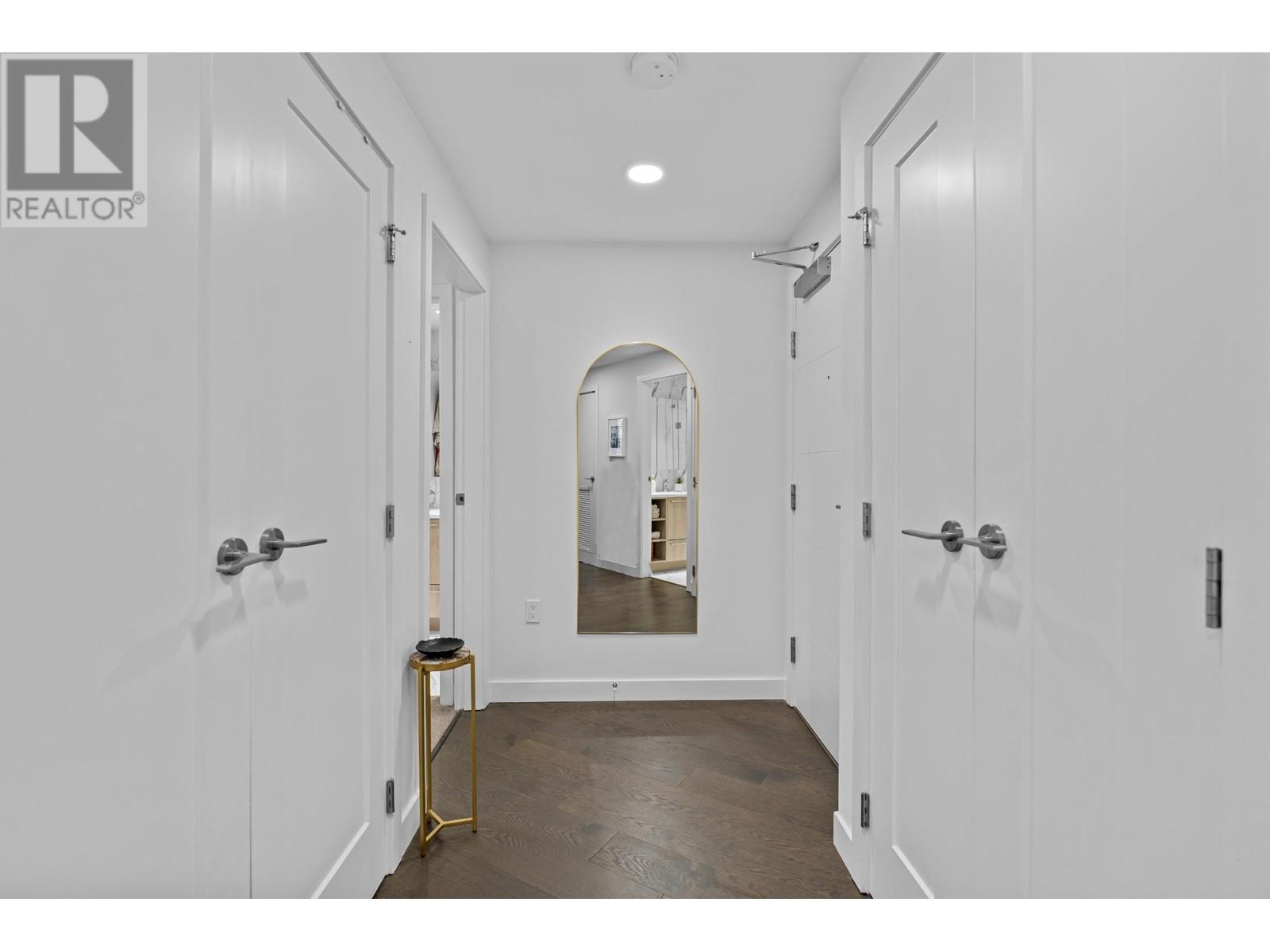 Listing Picture 15 of 31 : 1206 3280 CORVETTE WAY, Richmond / 烈治文 - 魯藝地產 Yvonne Lu Group - MLS Medallion Club Member