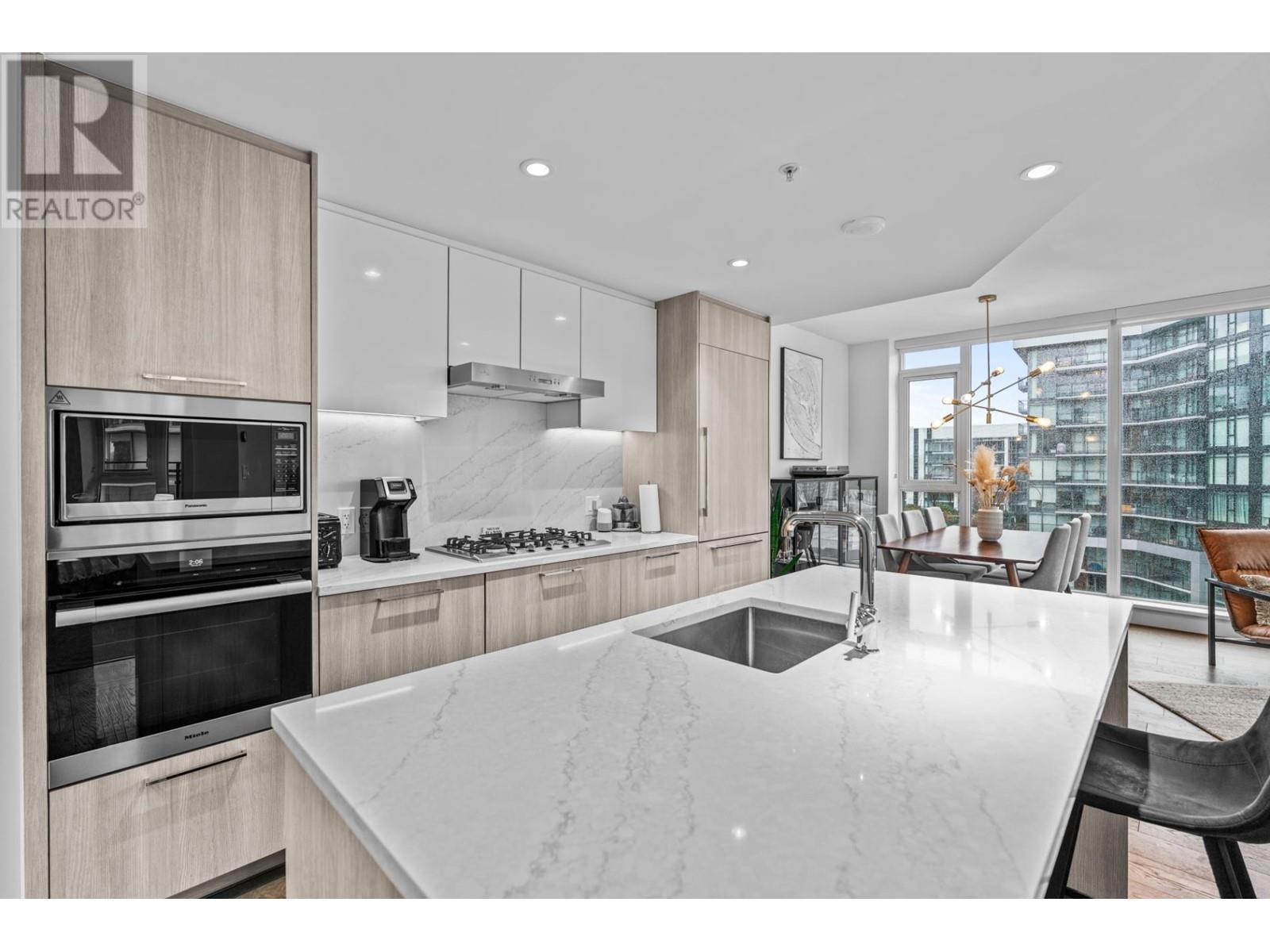Listing Picture 9 of 31 : 1206 3280 CORVETTE WAY, Richmond / 烈治文 - 魯藝地產 Yvonne Lu Group - MLS Medallion Club Member