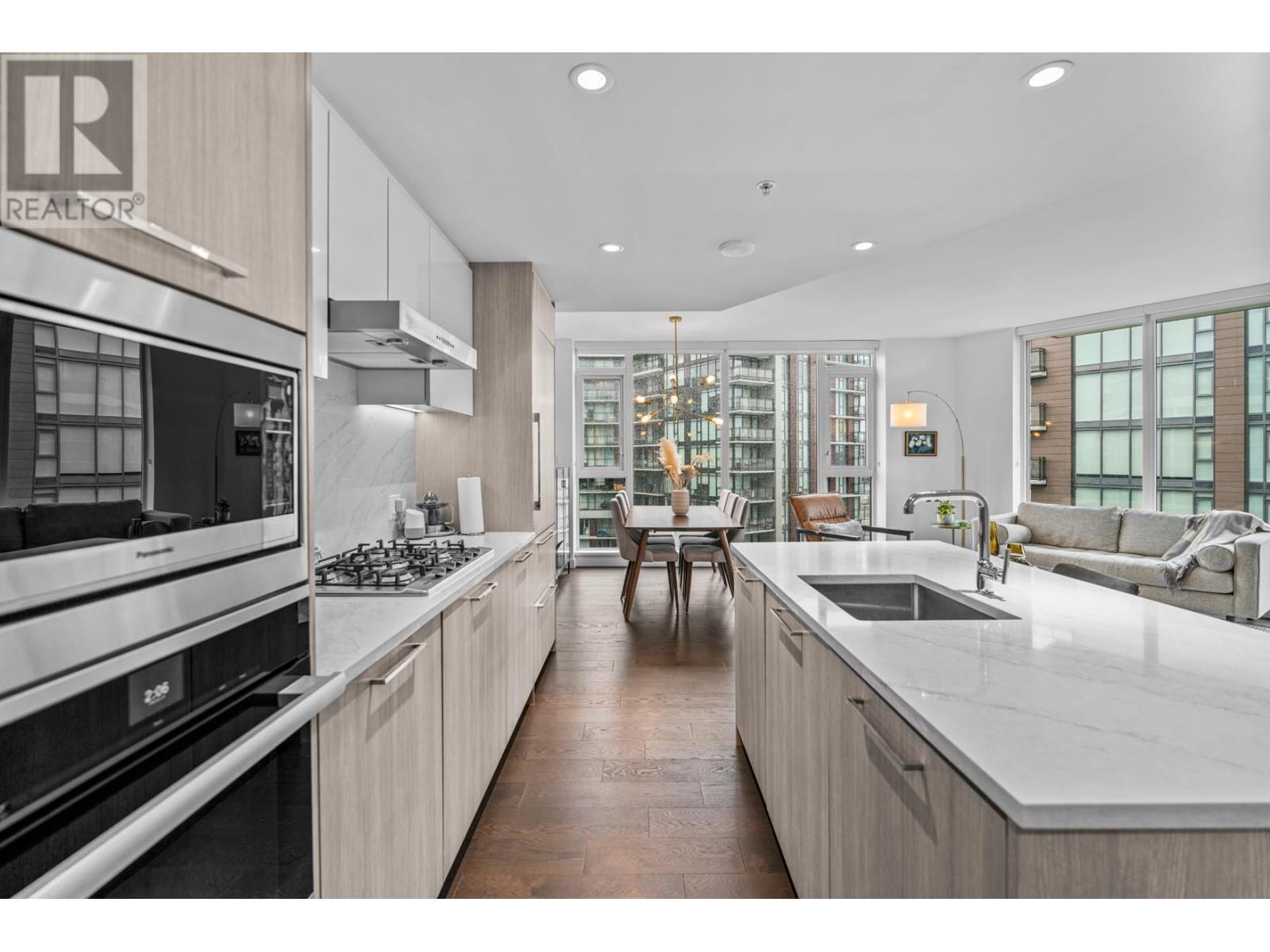 Listing Picture 8 of 31 : 1206 3280 CORVETTE WAY, Richmond / 烈治文 - 魯藝地產 Yvonne Lu Group - MLS Medallion Club Member