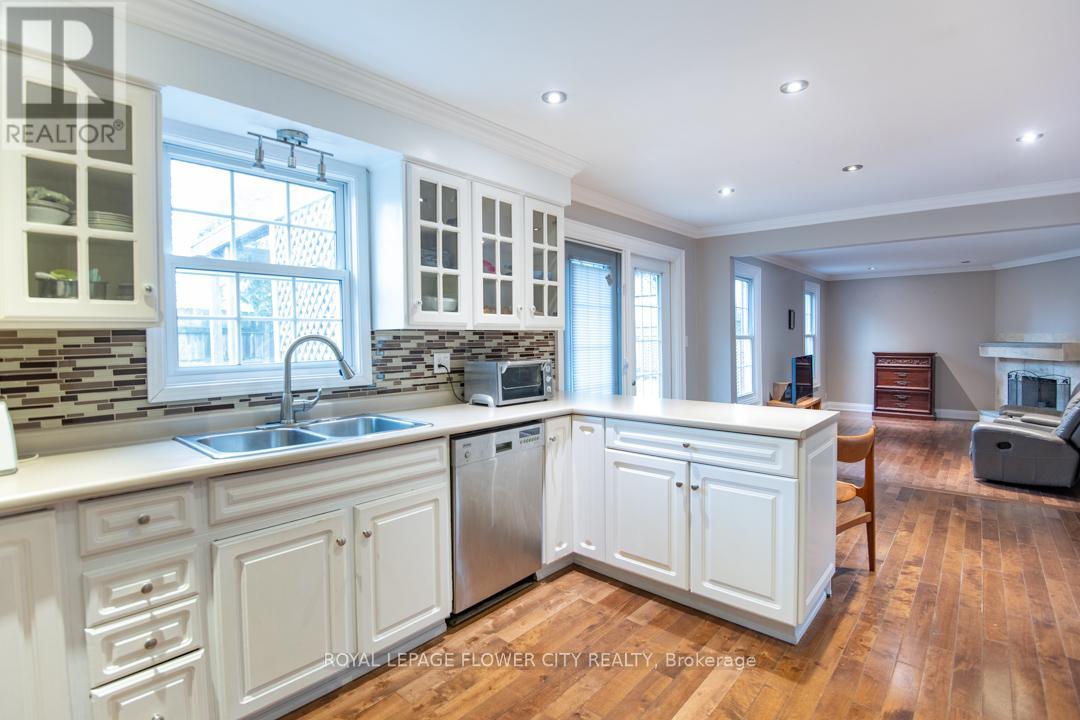571 Sandra Crescent, Chatham-Kent, Ontario  N8A 2C8 - Photo 20 - X12076350