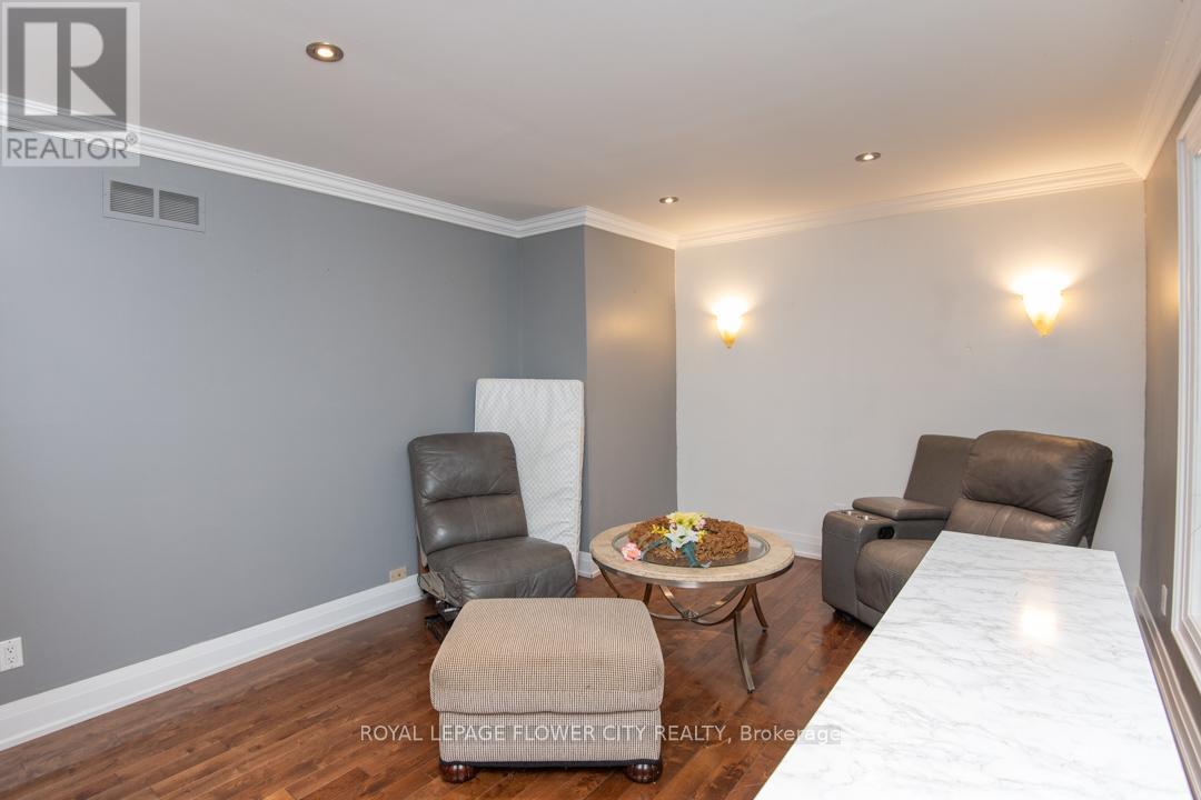 571 Sandra Crescent, Chatham-Kent, Ontario  N8A 2C8 - Photo 8 - X12076350