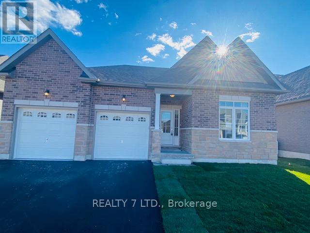 Property at 31 HILLCROFT WAY image 2