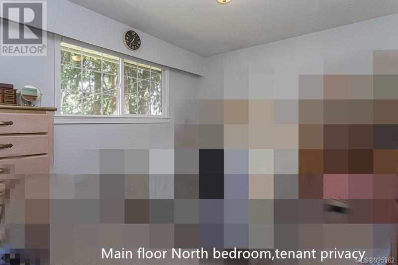 Property at 5531 Oceanview Terr image 2