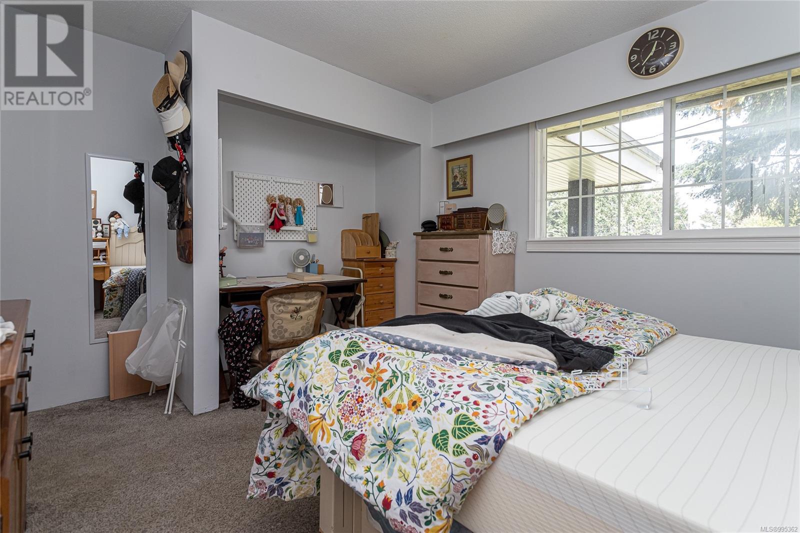 Property at 5531 Oceanview Terr image 1