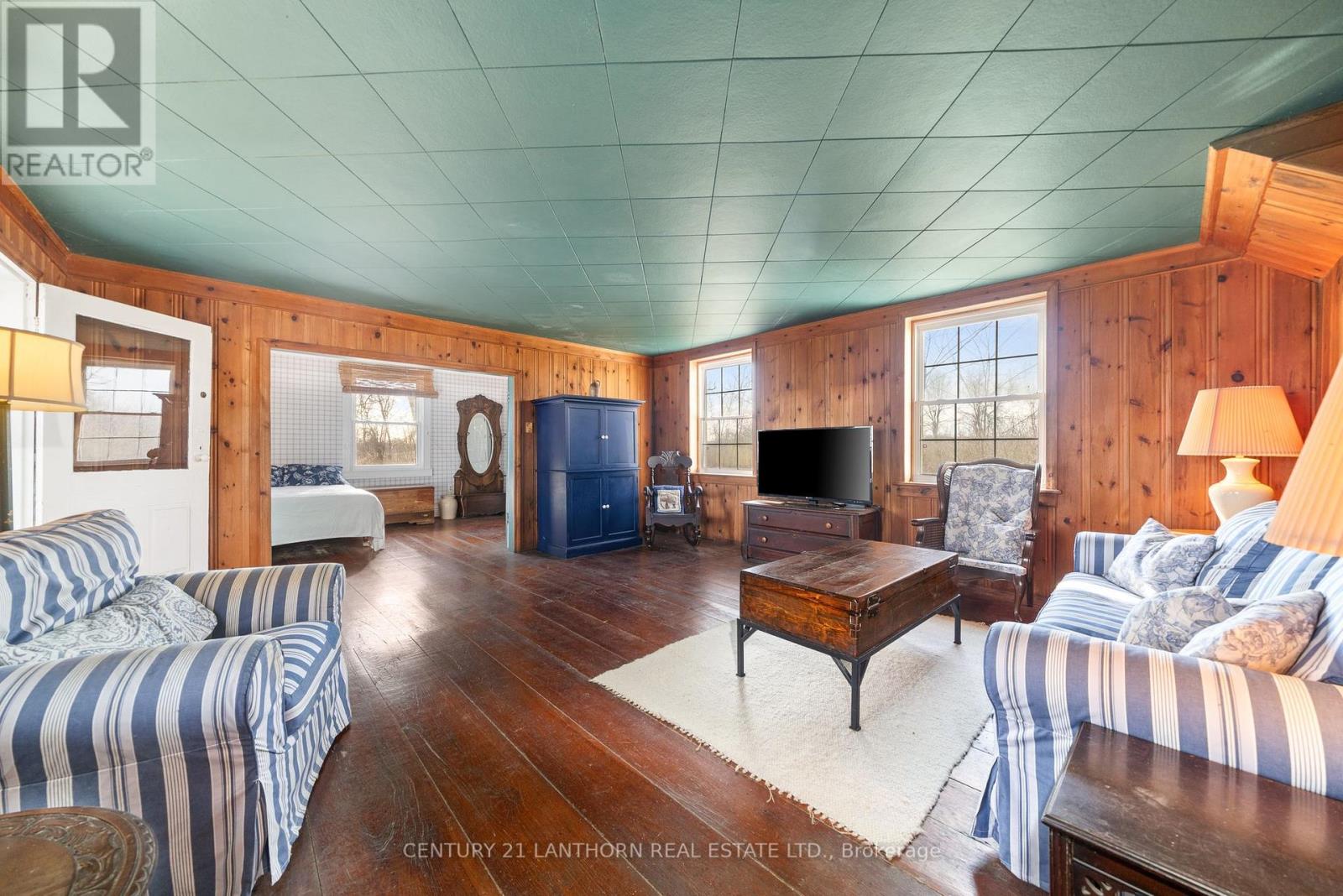 129 Cressy Lakeside Road, Prince Edward County, Ontario  K0K 2T0 - Photo 12 - X12082505