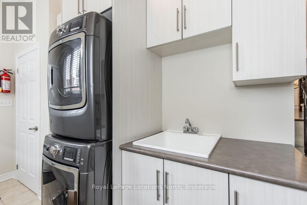 58 Waterview Road, Wasaga Beach, Ontario  L9Z 0E9 - Photo 21 - S12082561